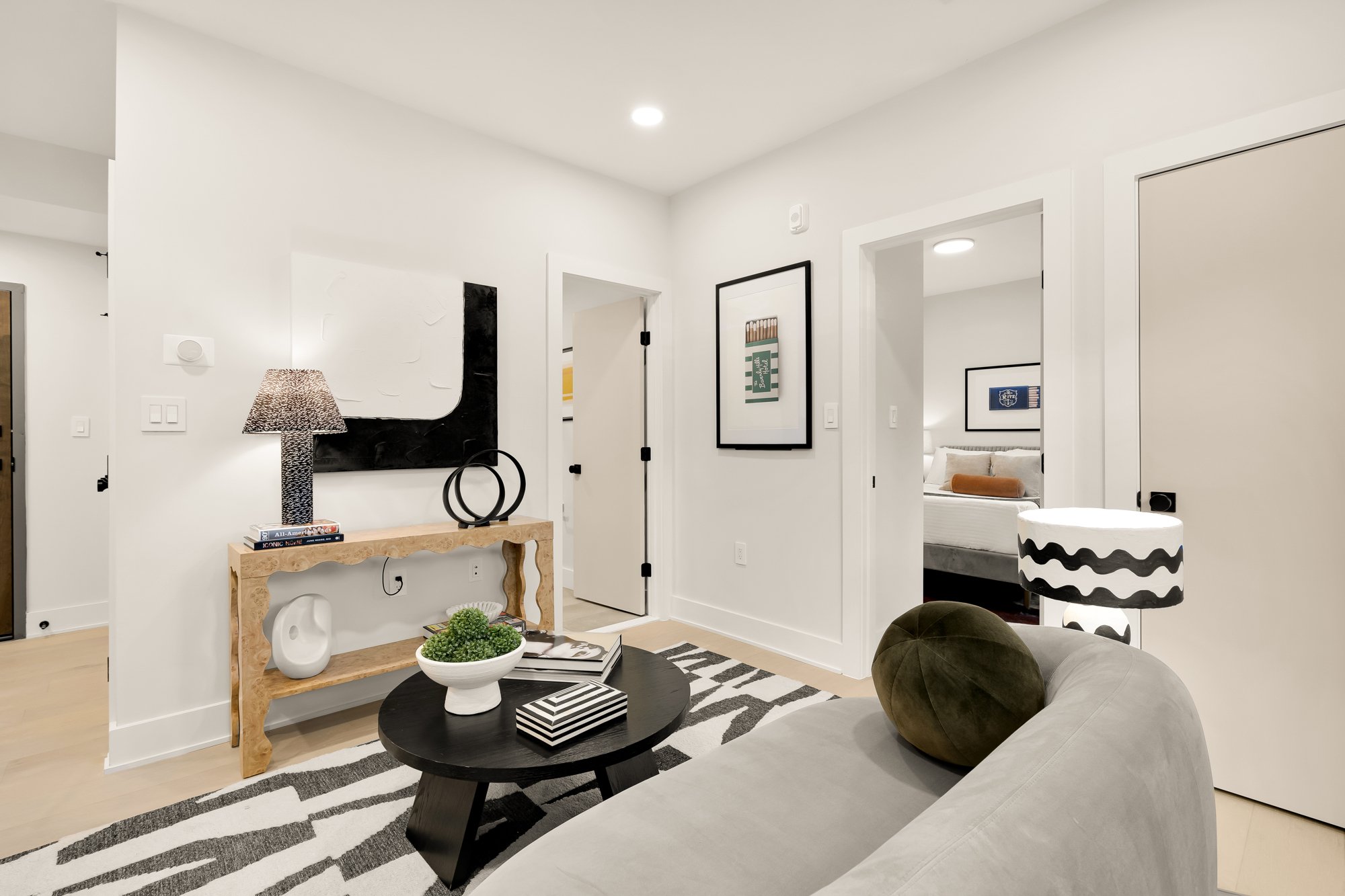 3934 14th St NW B-0008.jpg