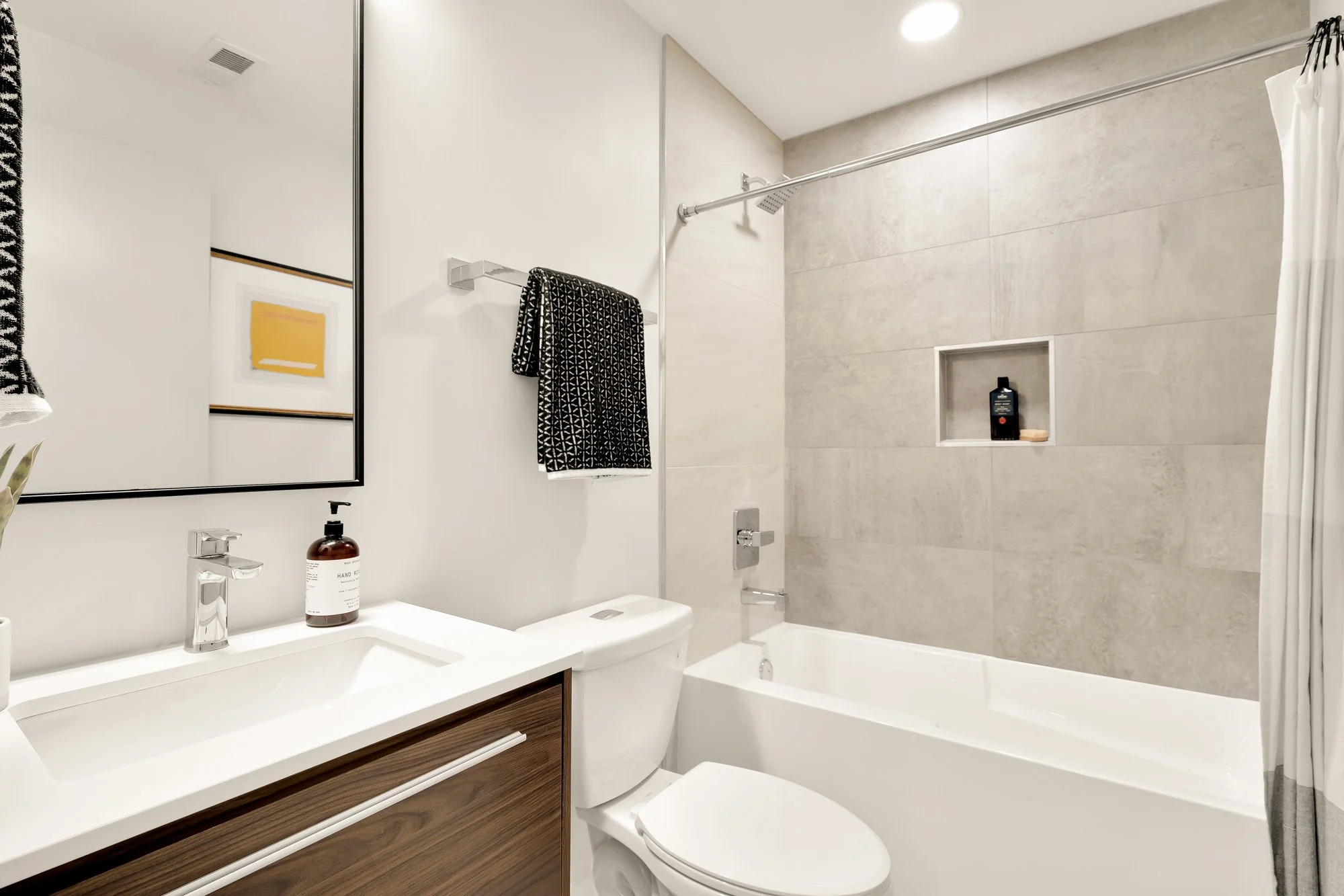 3934 14th St NW B-0012.jpg