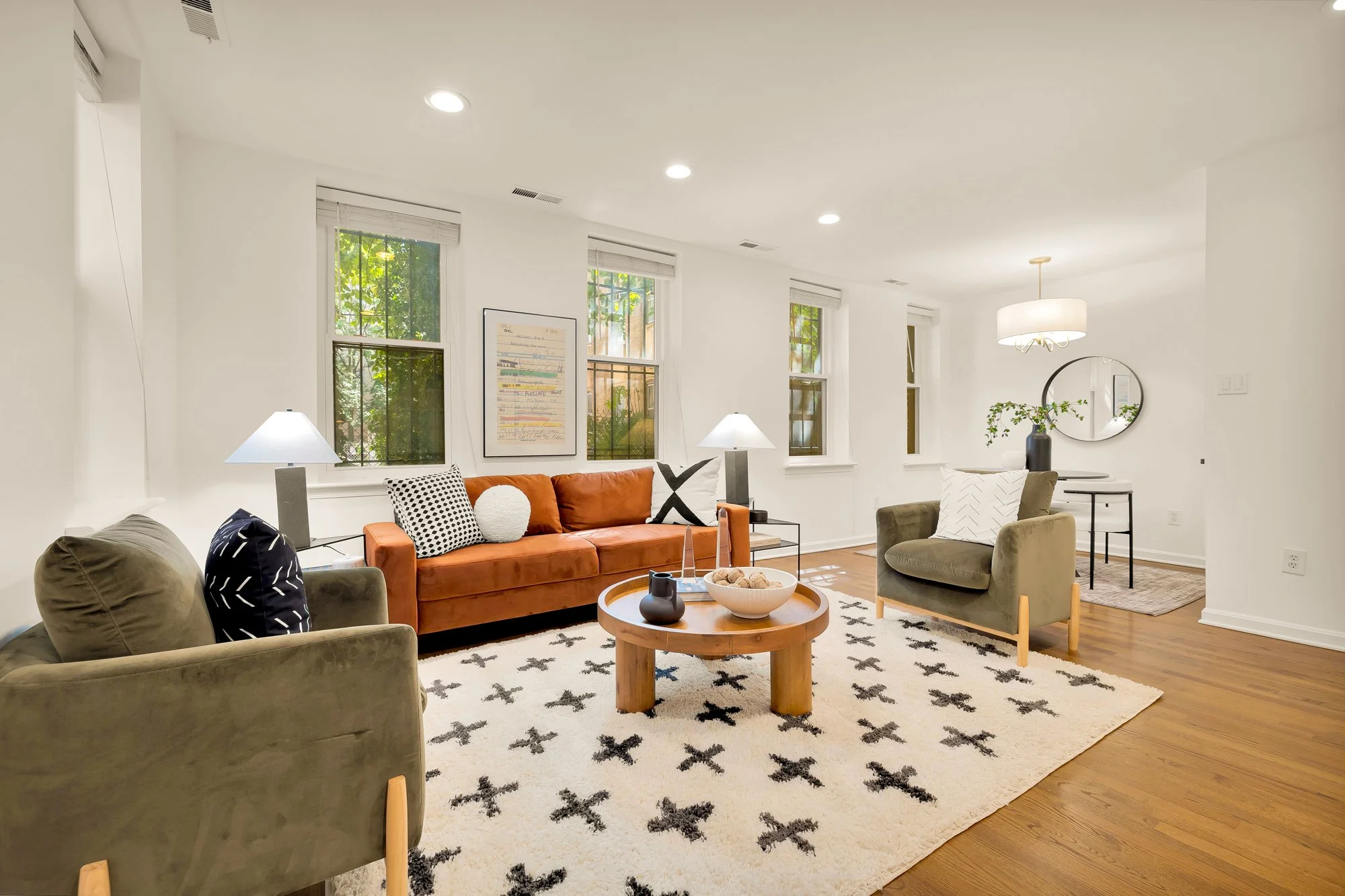 1651 Lamont St NW 1E-0009.jpg