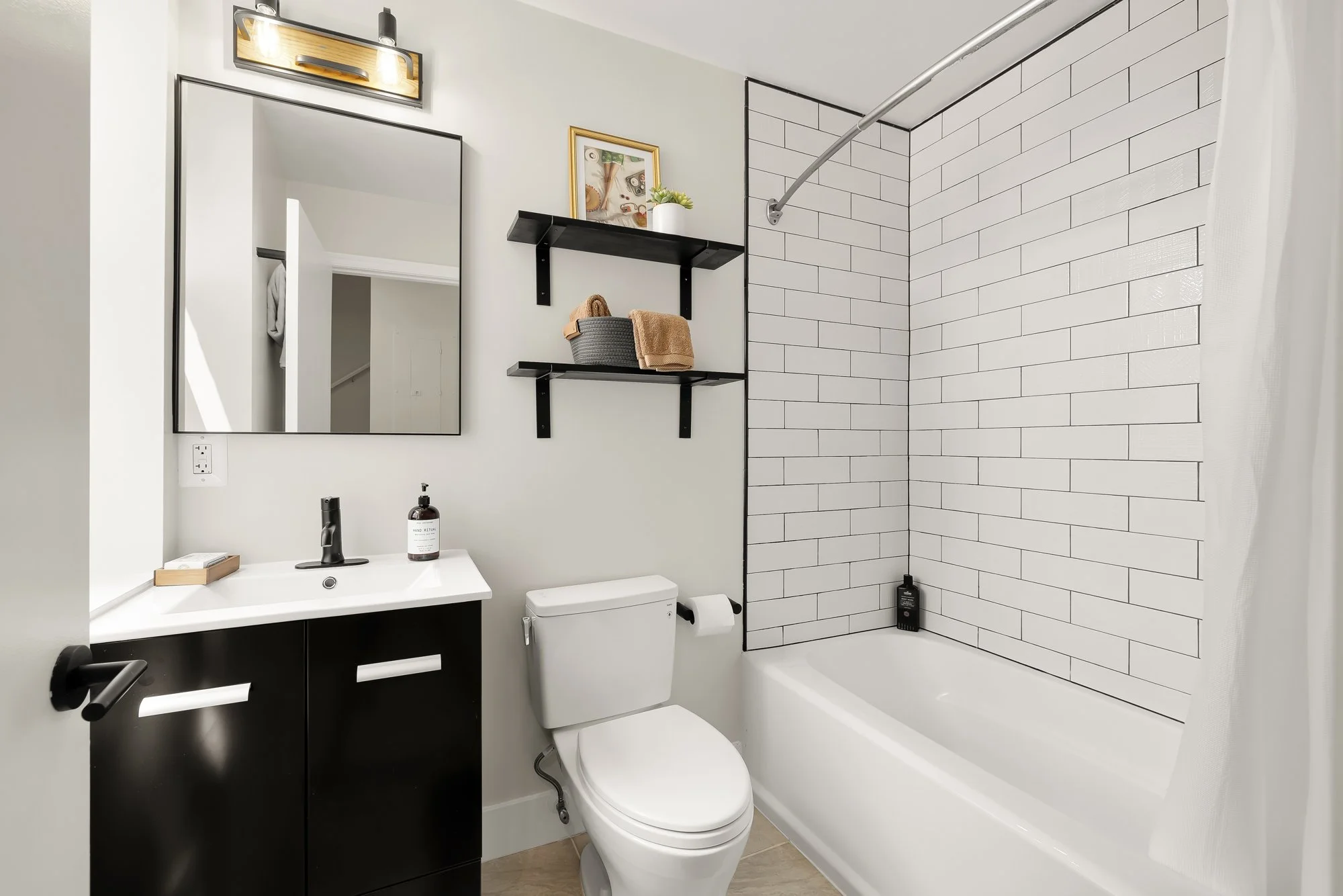 3217 13th St NW 2-0023.jpg