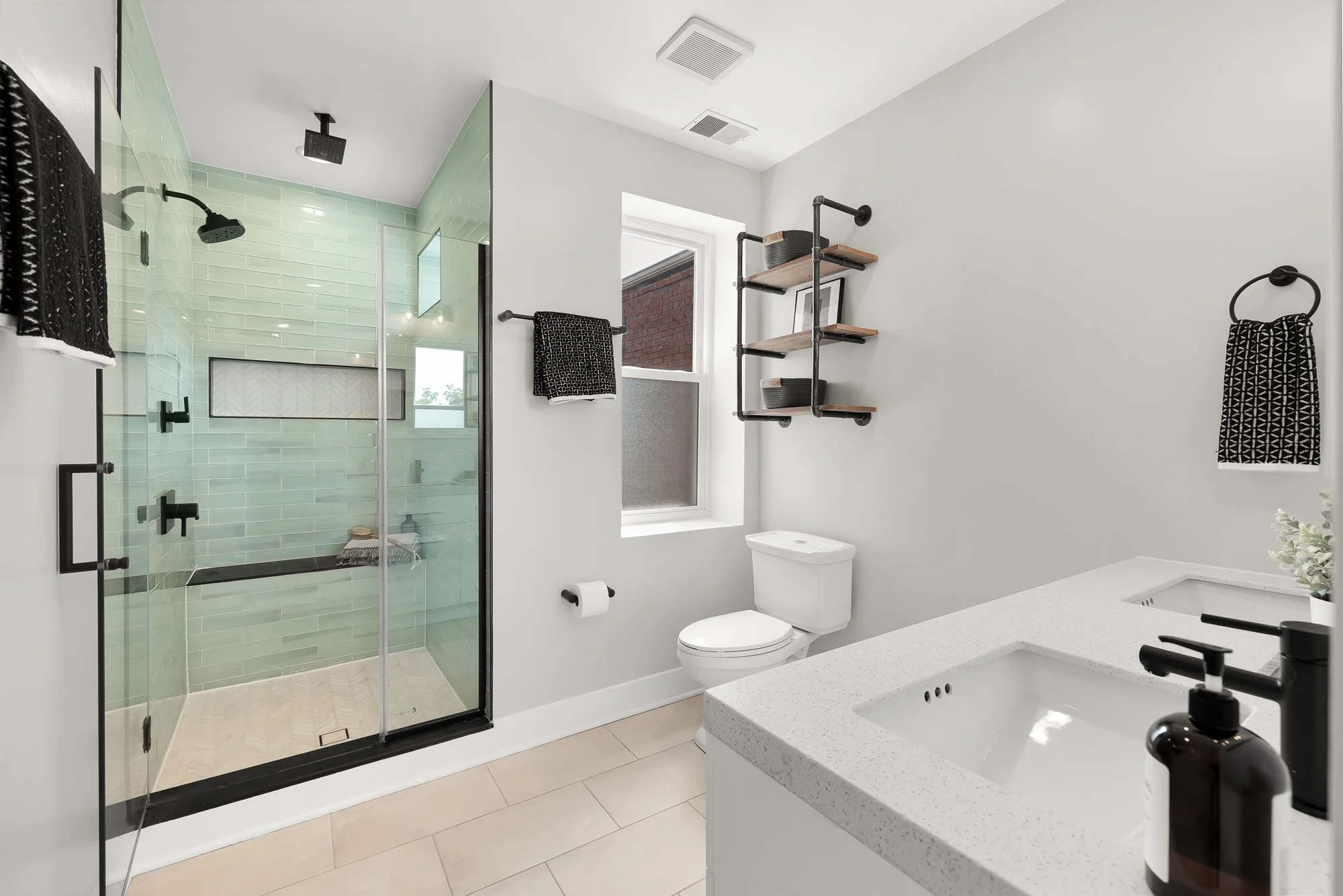 3217 13th St NW 2-0036.jpg