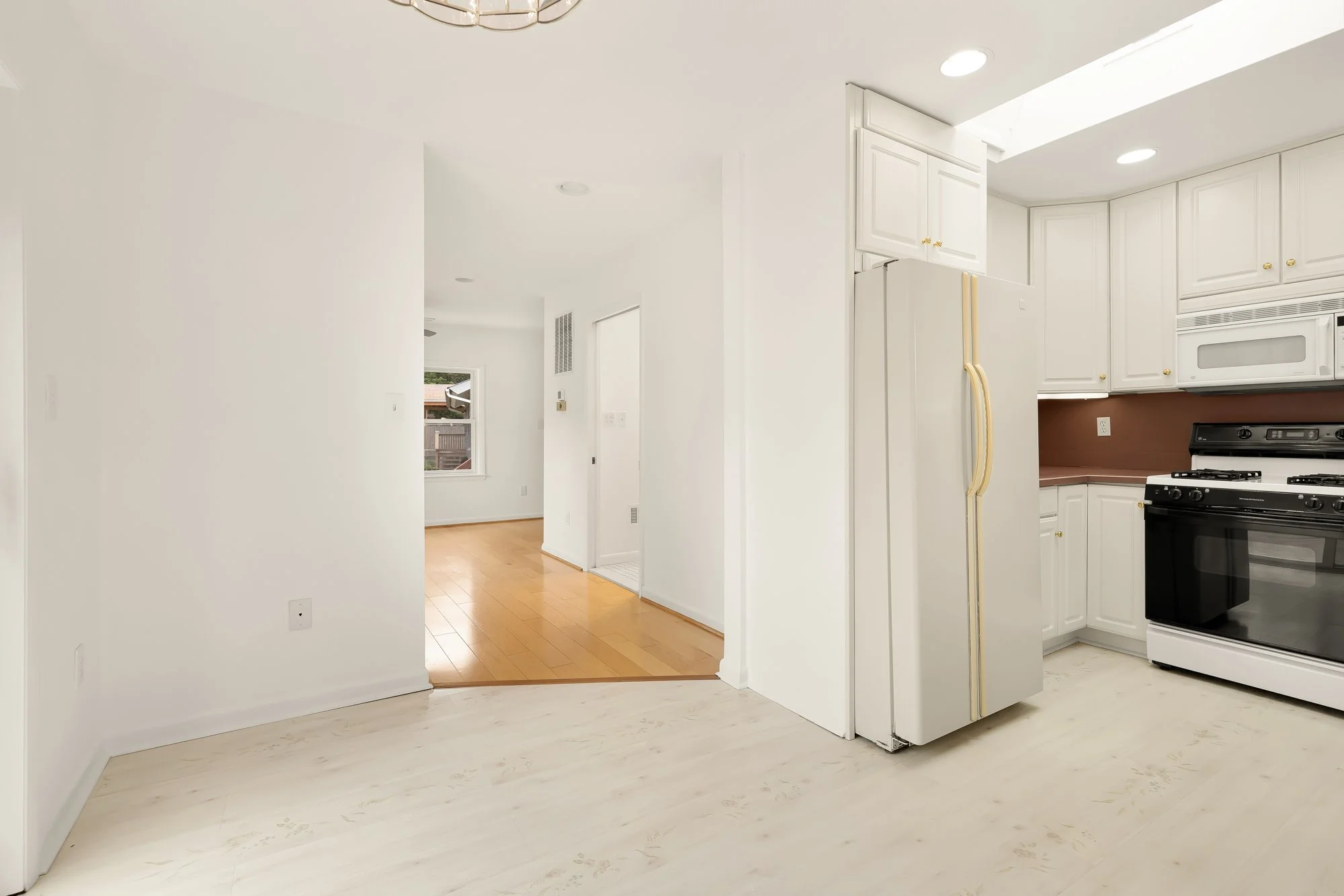 2619 Cory Terrace-0052.jpg