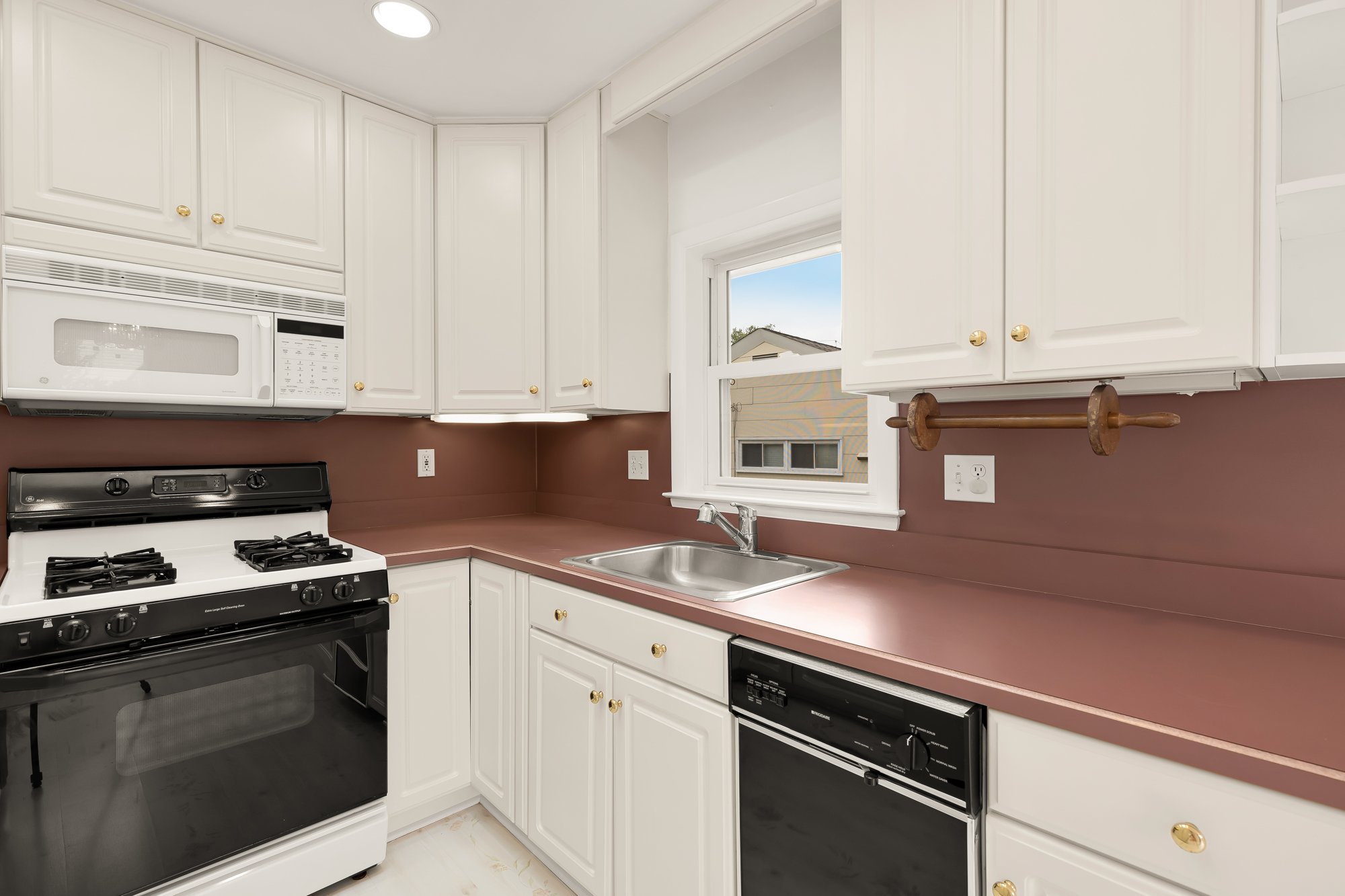2619 Cory Terrace-0054.jpg