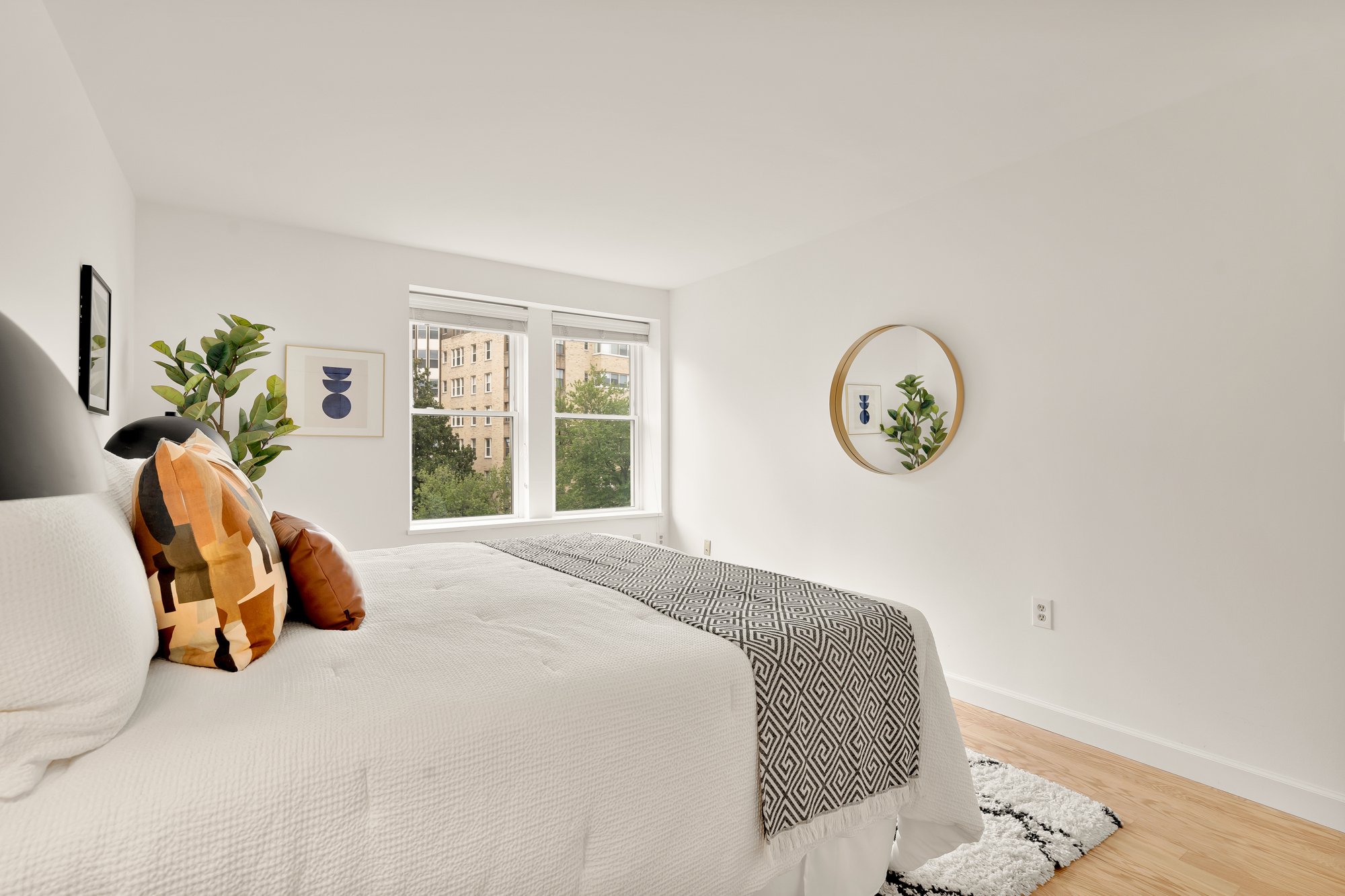 2440 16th St NW 507-0019.jpg