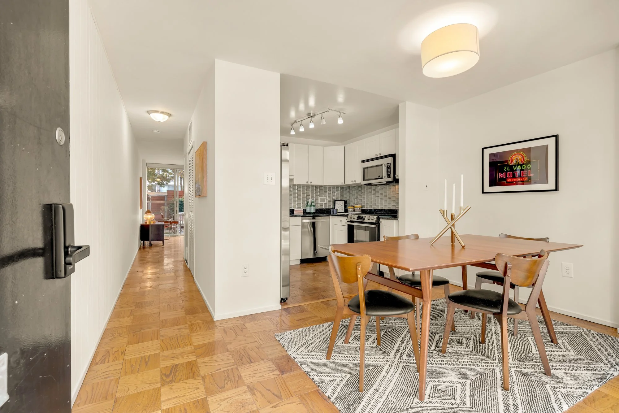 298 N St SW-0004.jpg