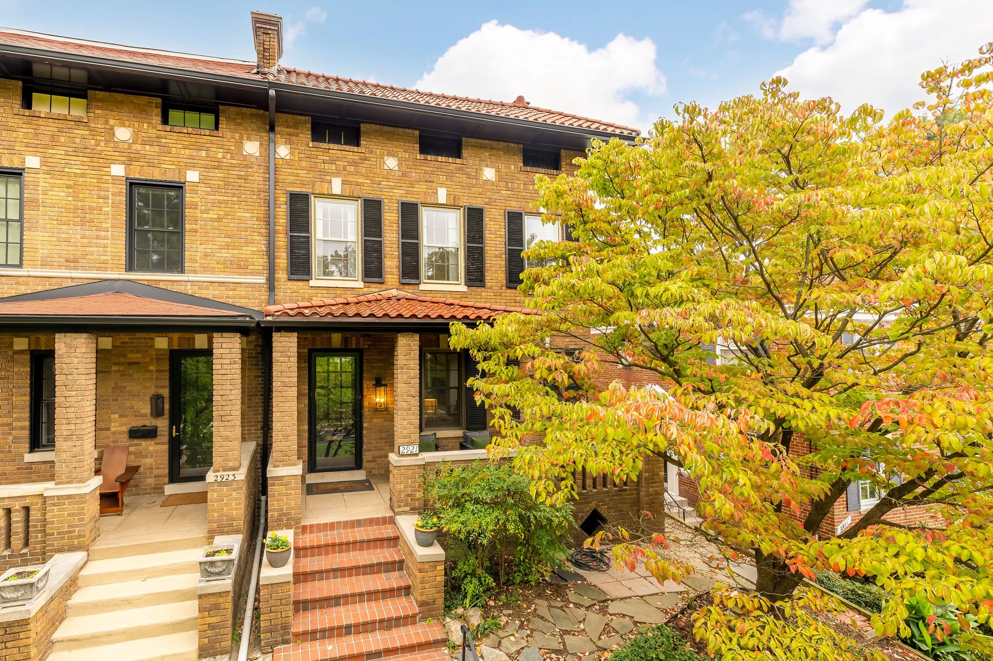 2921 Tilden St NW-0002.jpg
