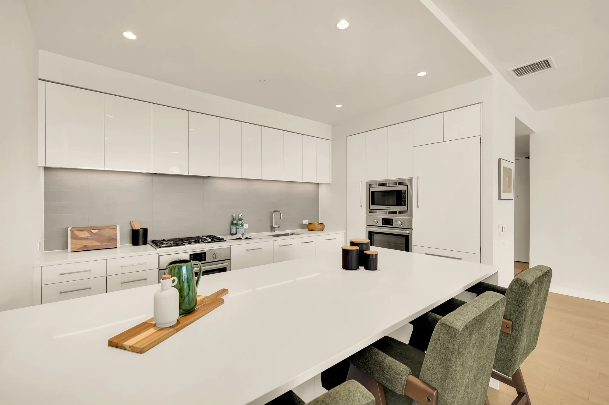 1111 24th St NW PH101-0060.jpg