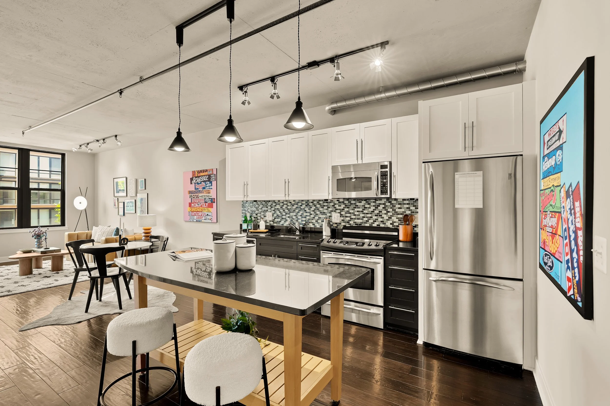 2125 14th St NW 427-0014.jpg