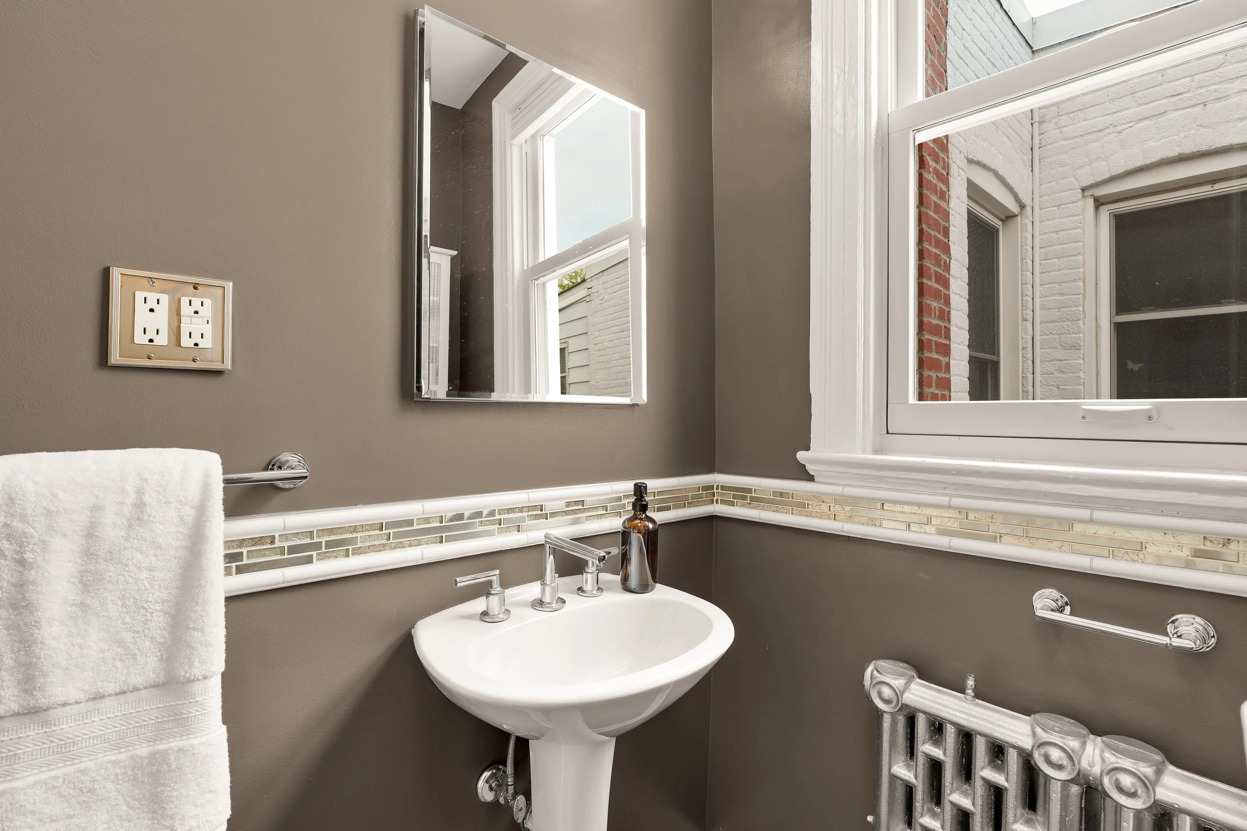 61 W St NW-0036.jpg