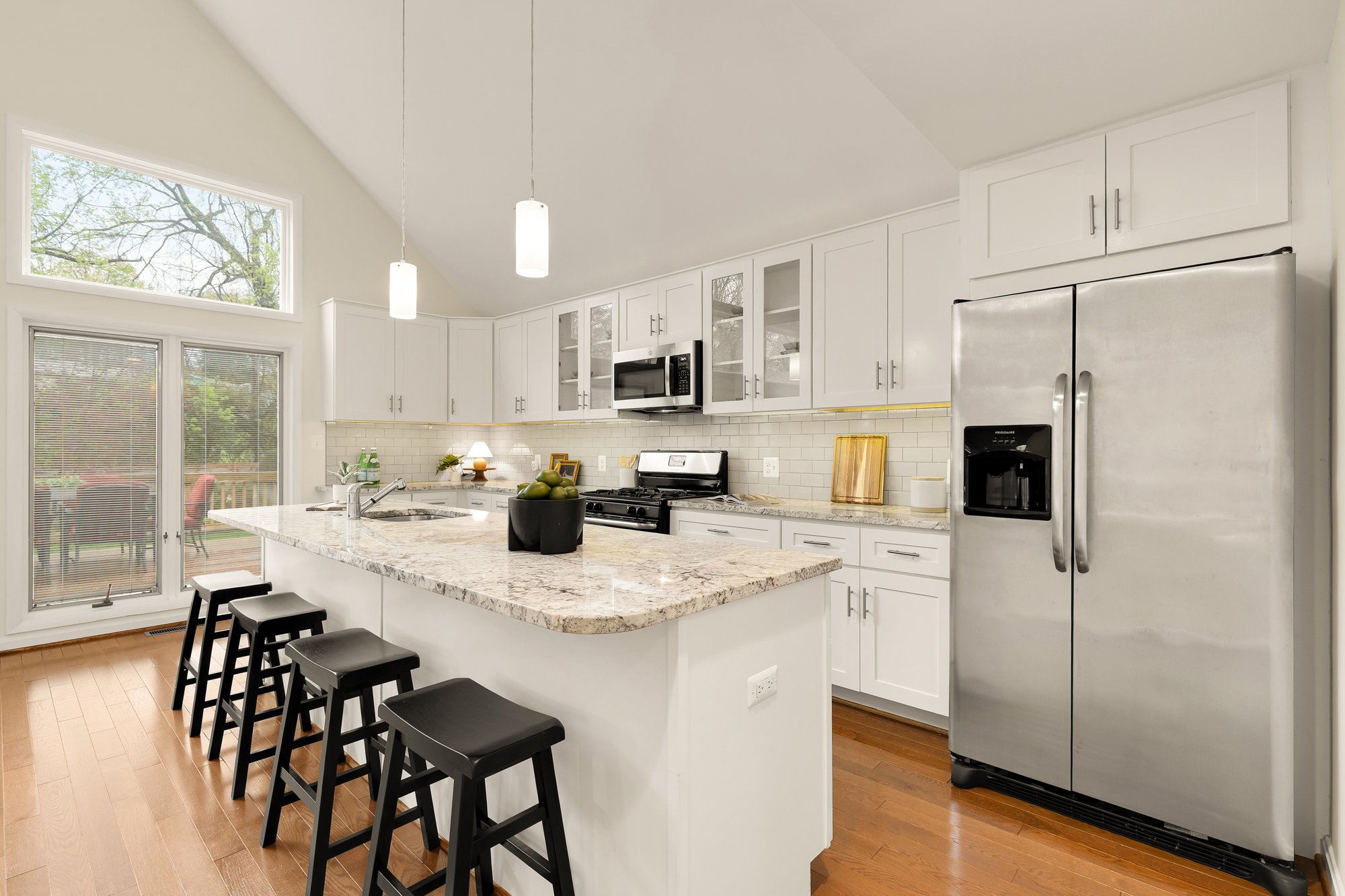 5816 Vandergrift Ave-0018.jpg