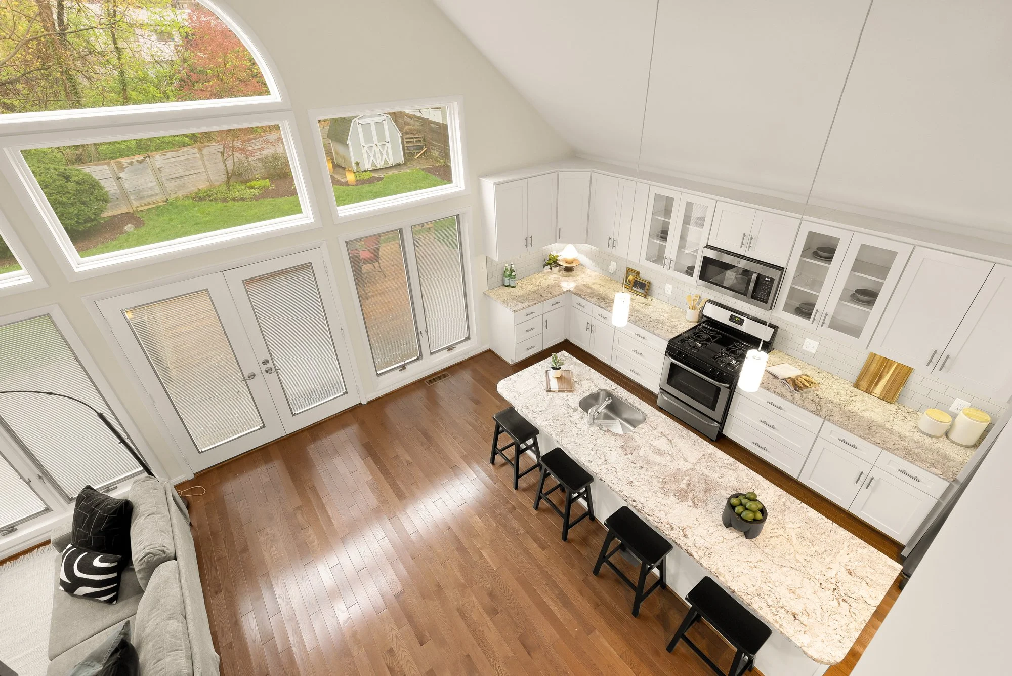 5816 Vandergrift Ave-0031.jpg