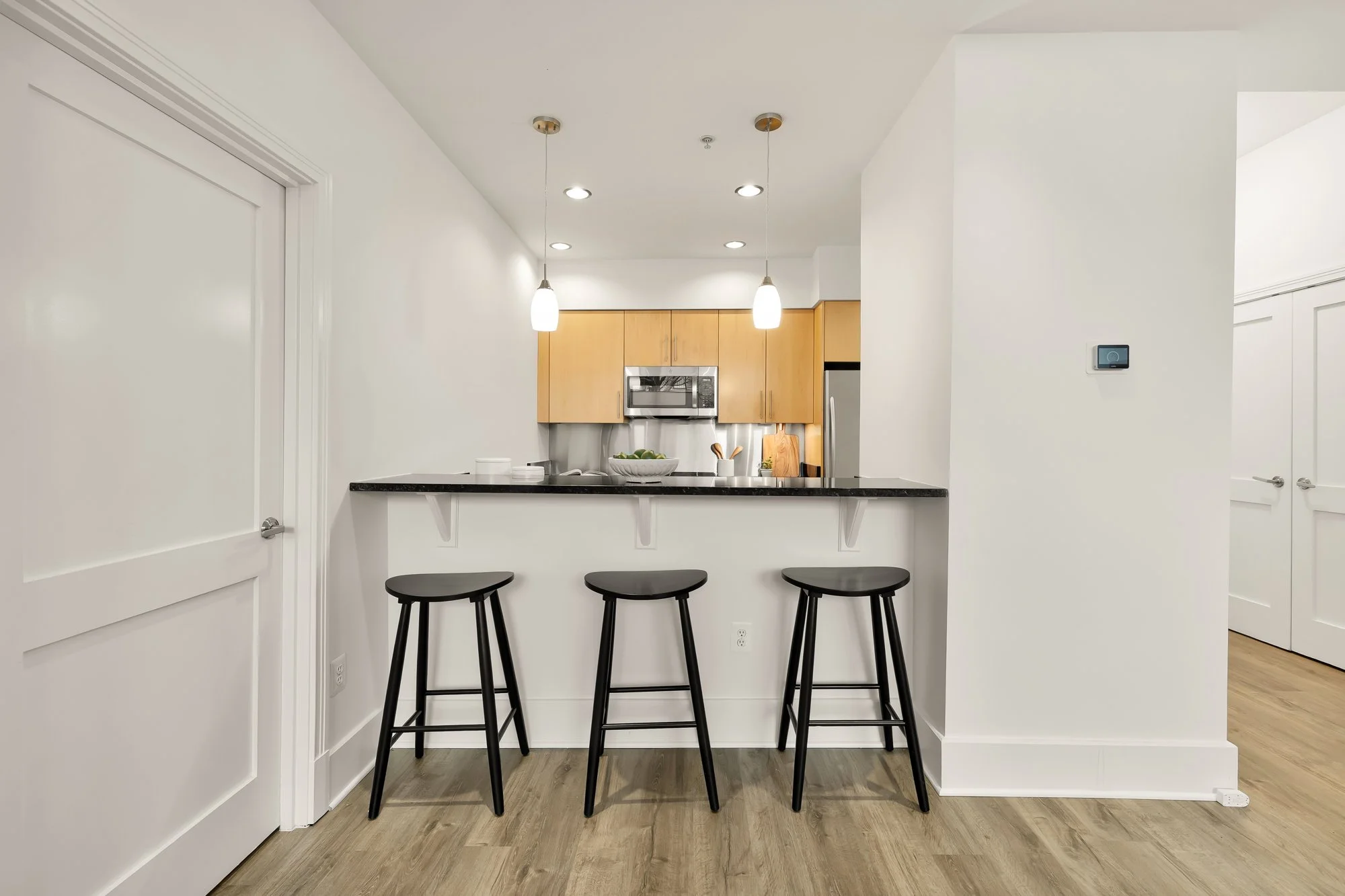 2100 11th St NW 108-0013.jpg