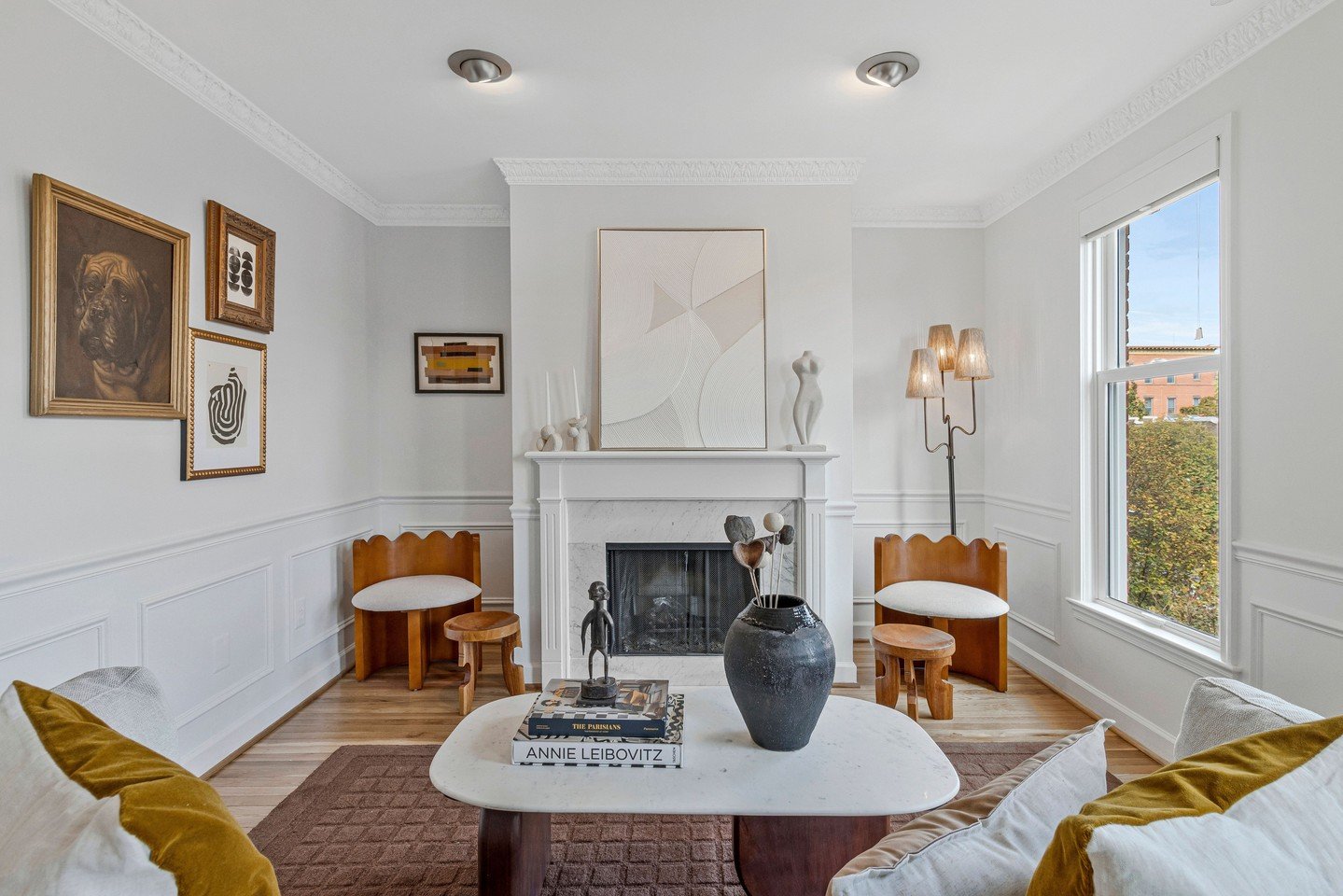 If you know me, you know I love a DC condo with attitude&mdash;and 1801 T St NW #D did NOT disappoint.

It gave me: natural light for days, architectural charm, and just enough quirk to keep things interesting. I leaned into warm neutrals, layered te