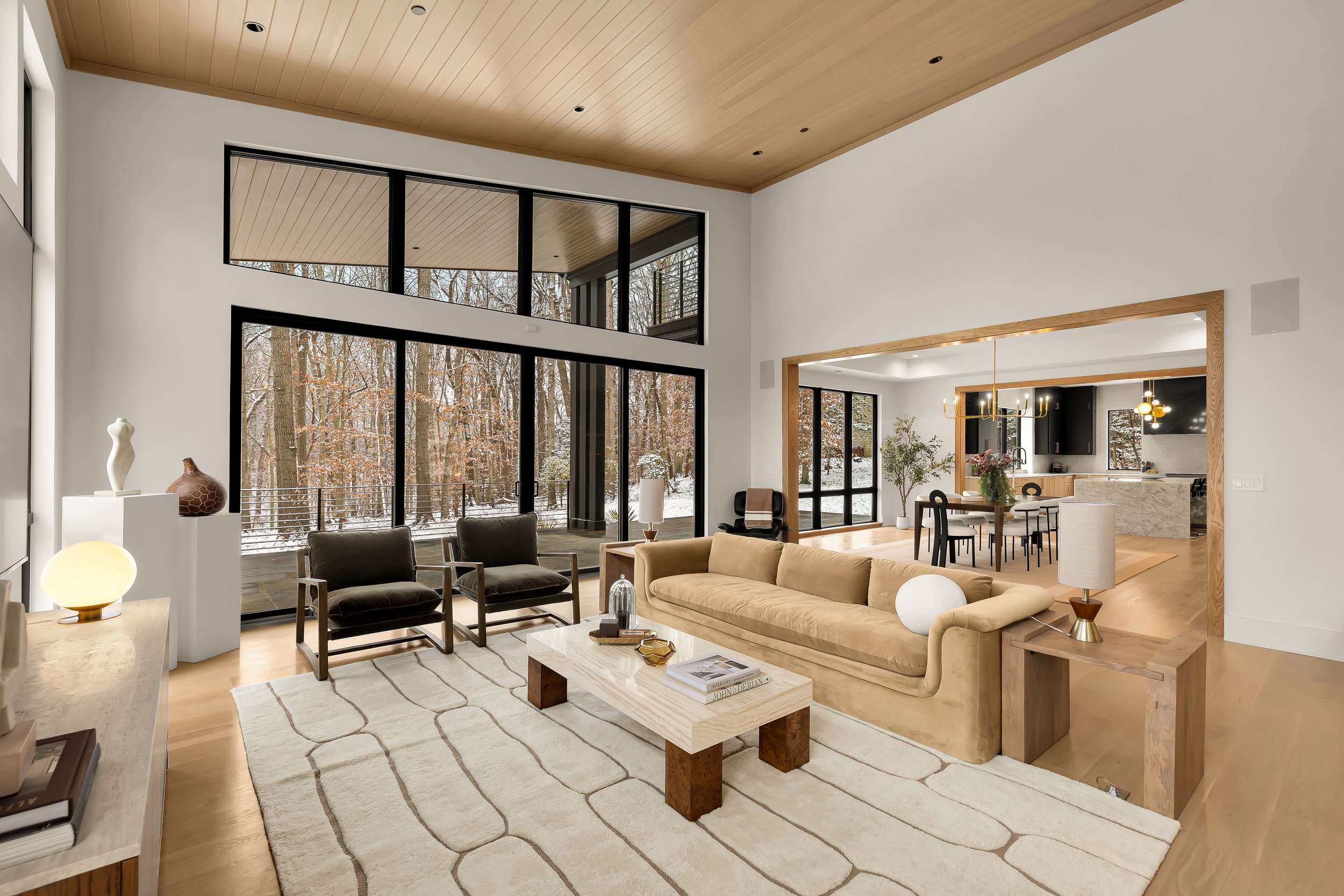6916 Carmichael Ave Staged-0024.jpg