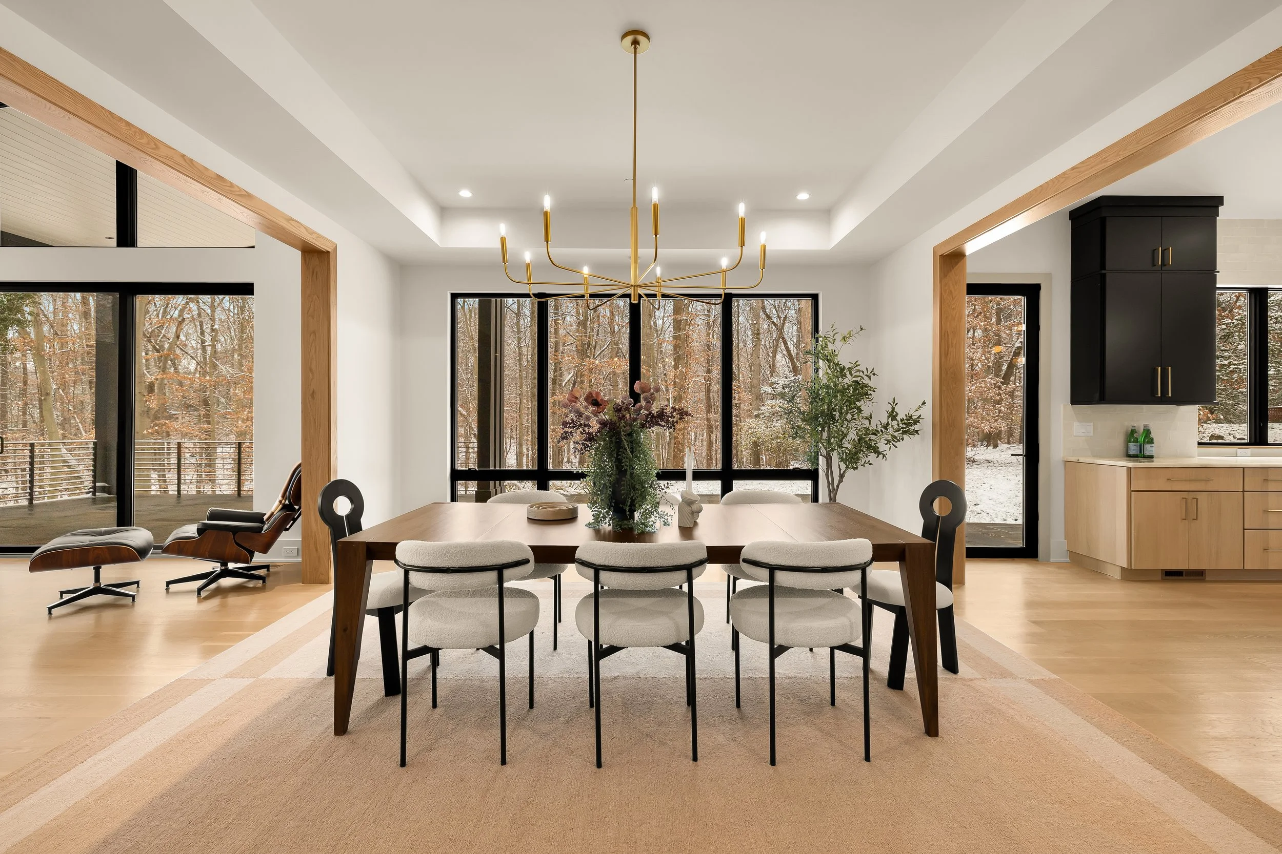 6916 Carmichael Ave Staged-0027.jpg
