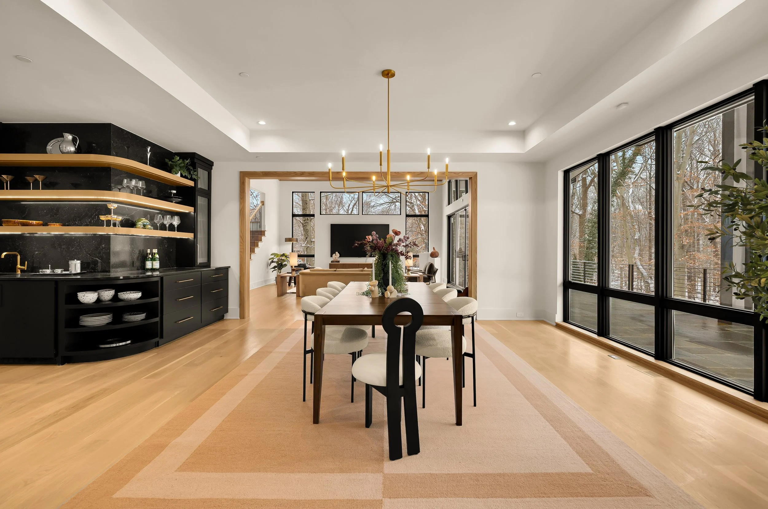 6916 Carmichael Ave Staged-0030.jpg