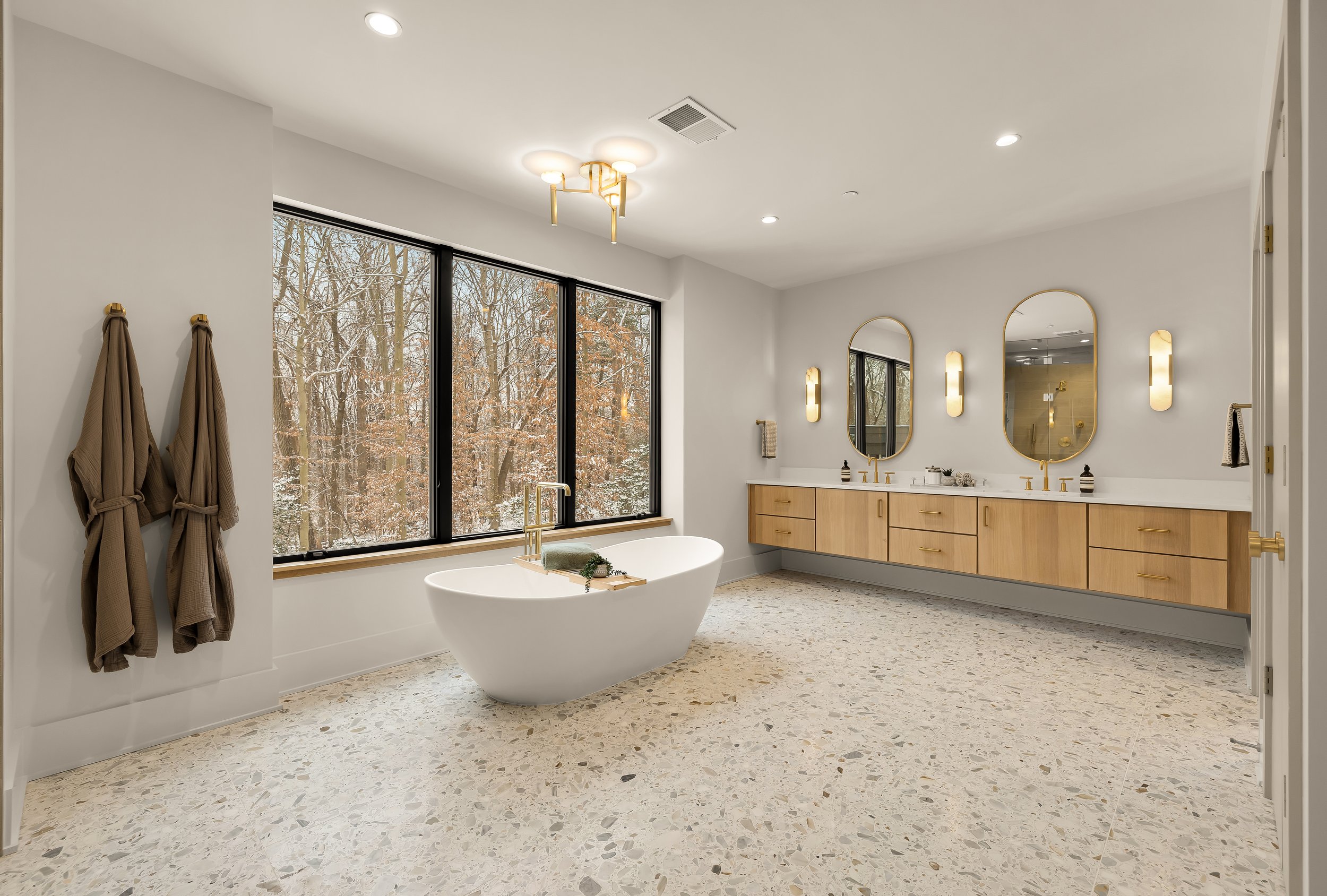 6916 Carmichael Ave Staged-0066.jpg