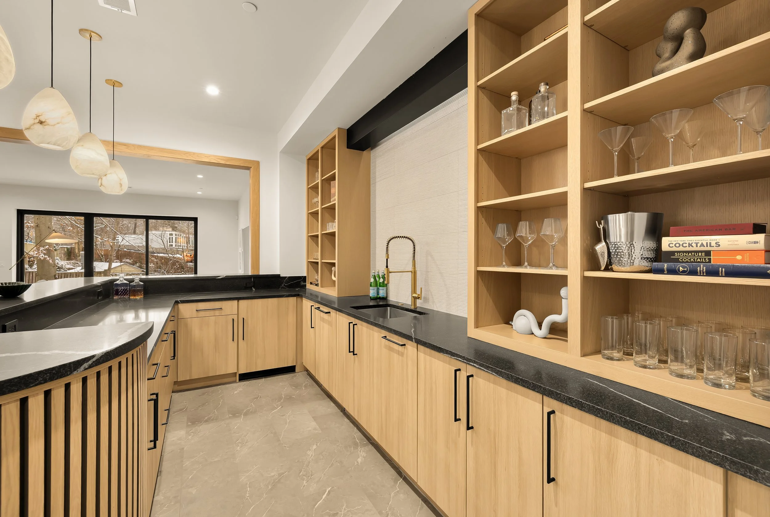 6916 Carmichael Ave Staged-0099.jpg