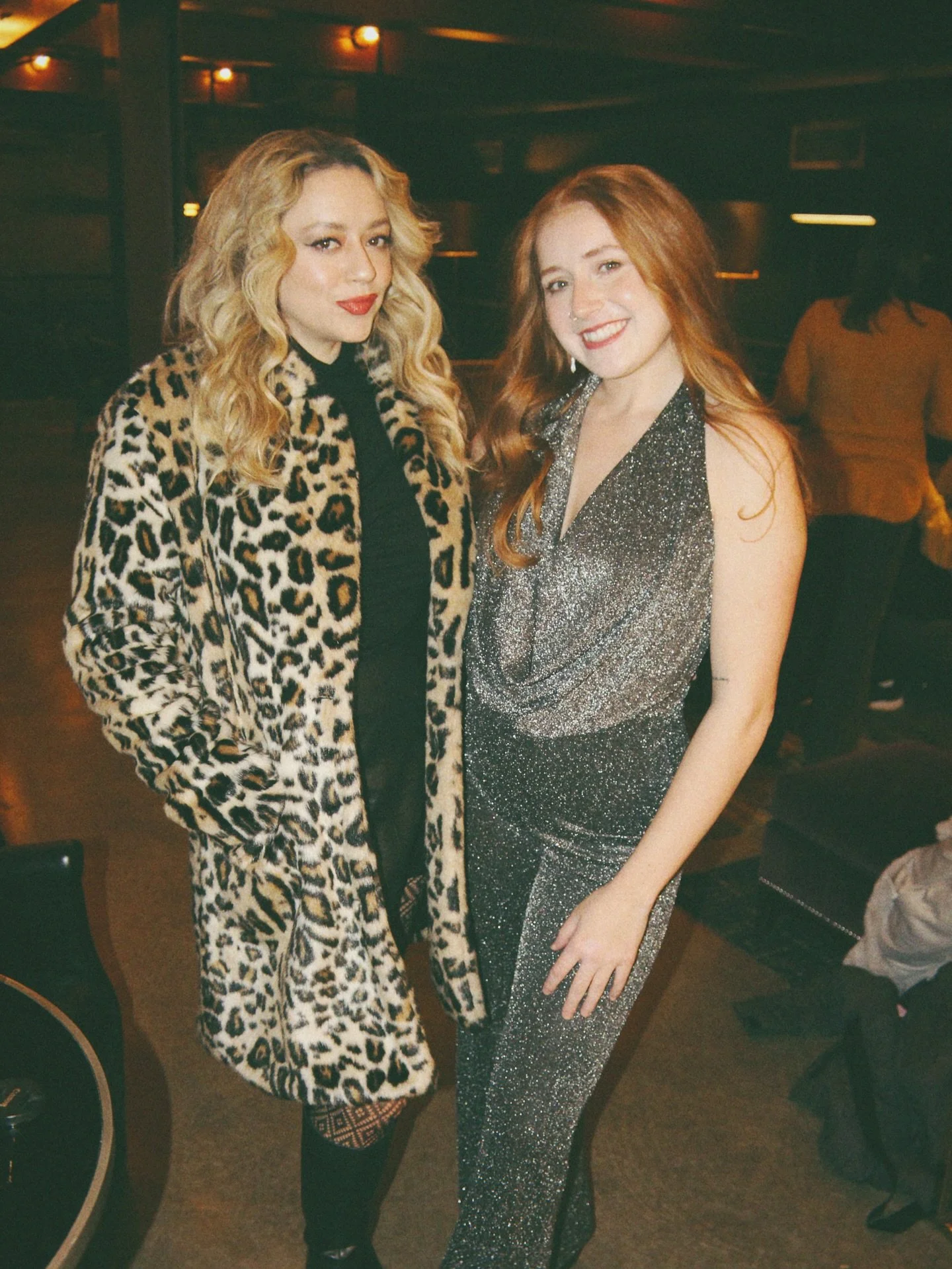 Cheers to an Intune holiday season ✨💋🎄