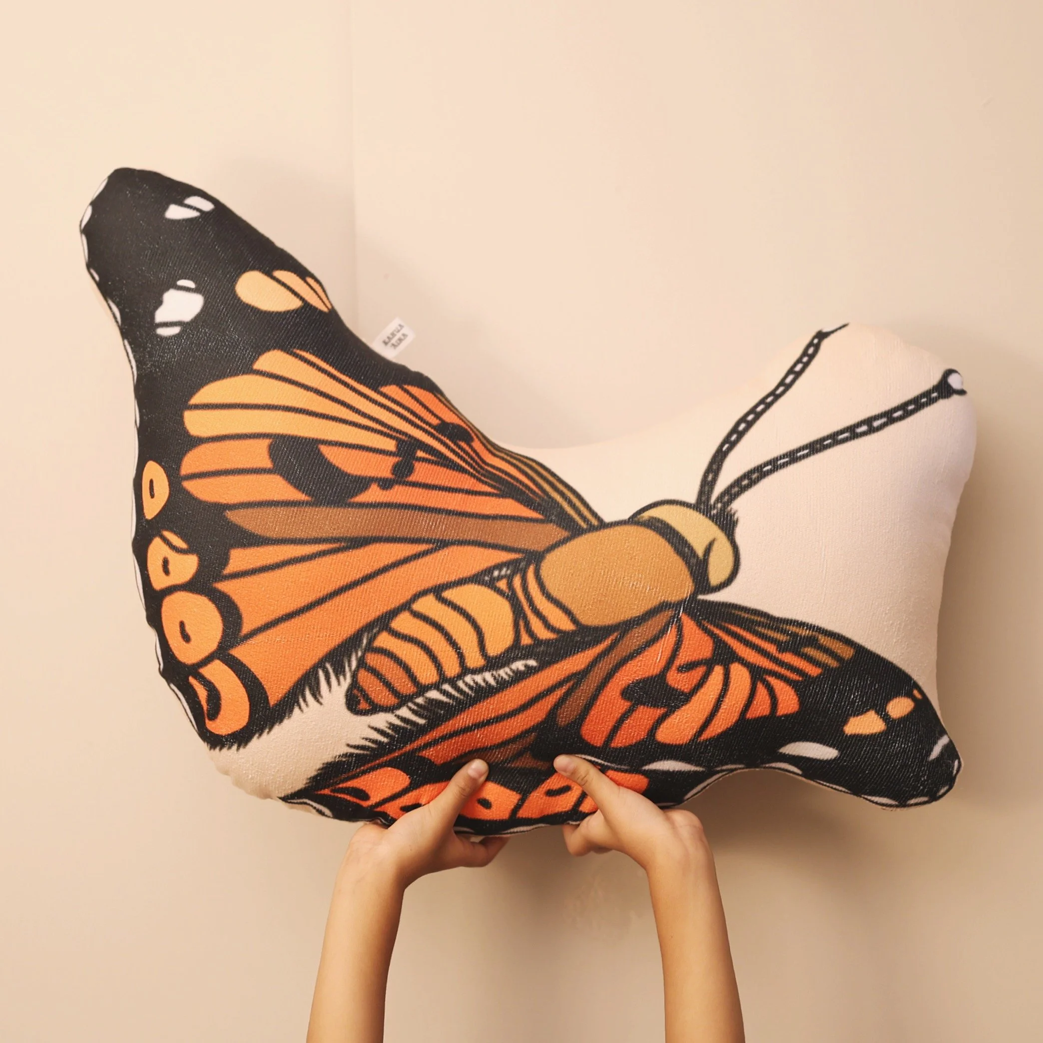 Lepelepe o Hina Uluna (Kamehameha Butterfly)