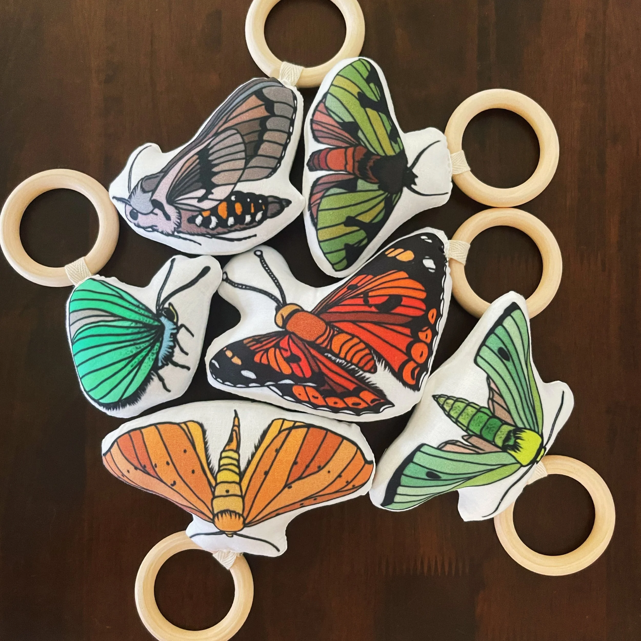 ʻUlīʻulī Pēpē Nā ‘Ōka‘i (baby rattle + teether)