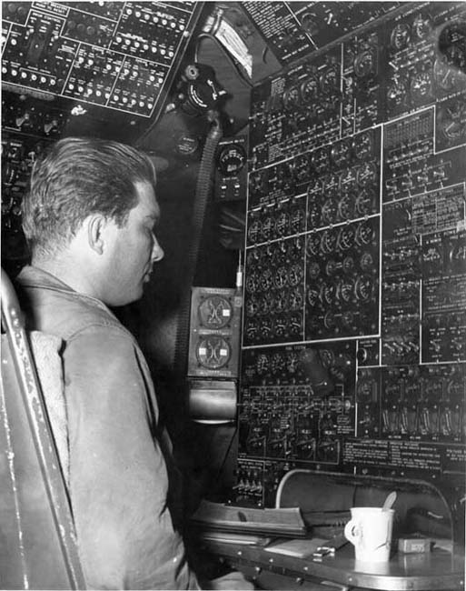 FE Jerry Garner at work....jpg