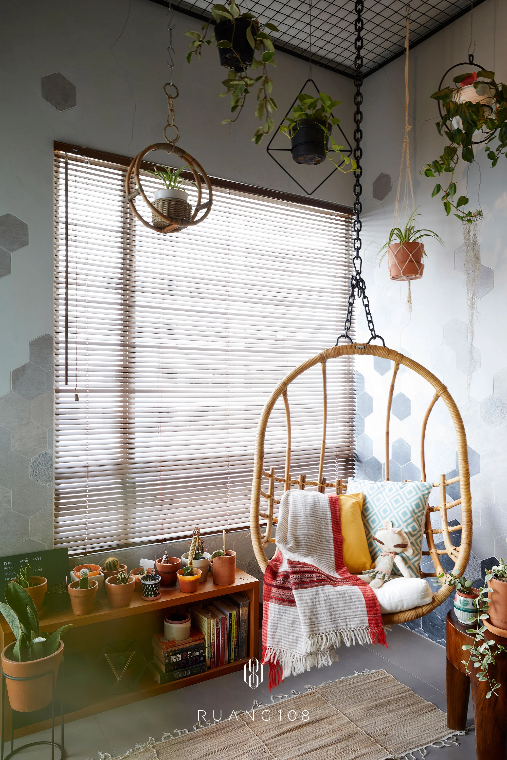 R108-SUPARK-2095-3000px.jpg
