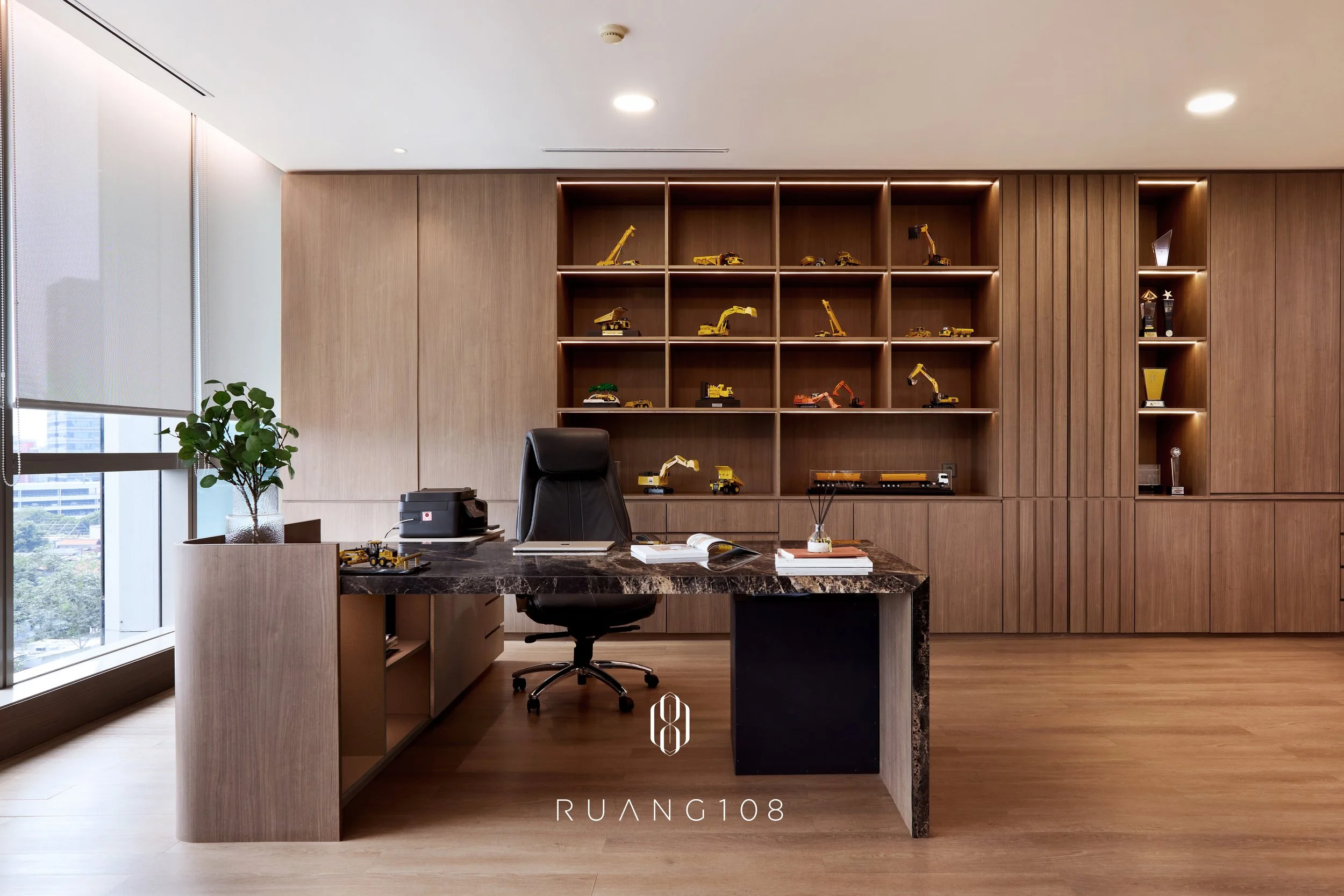 2024-R108-AO-Photo-5529-Ruang-CEO-Angle-1-P01-FA-Logo.jpg