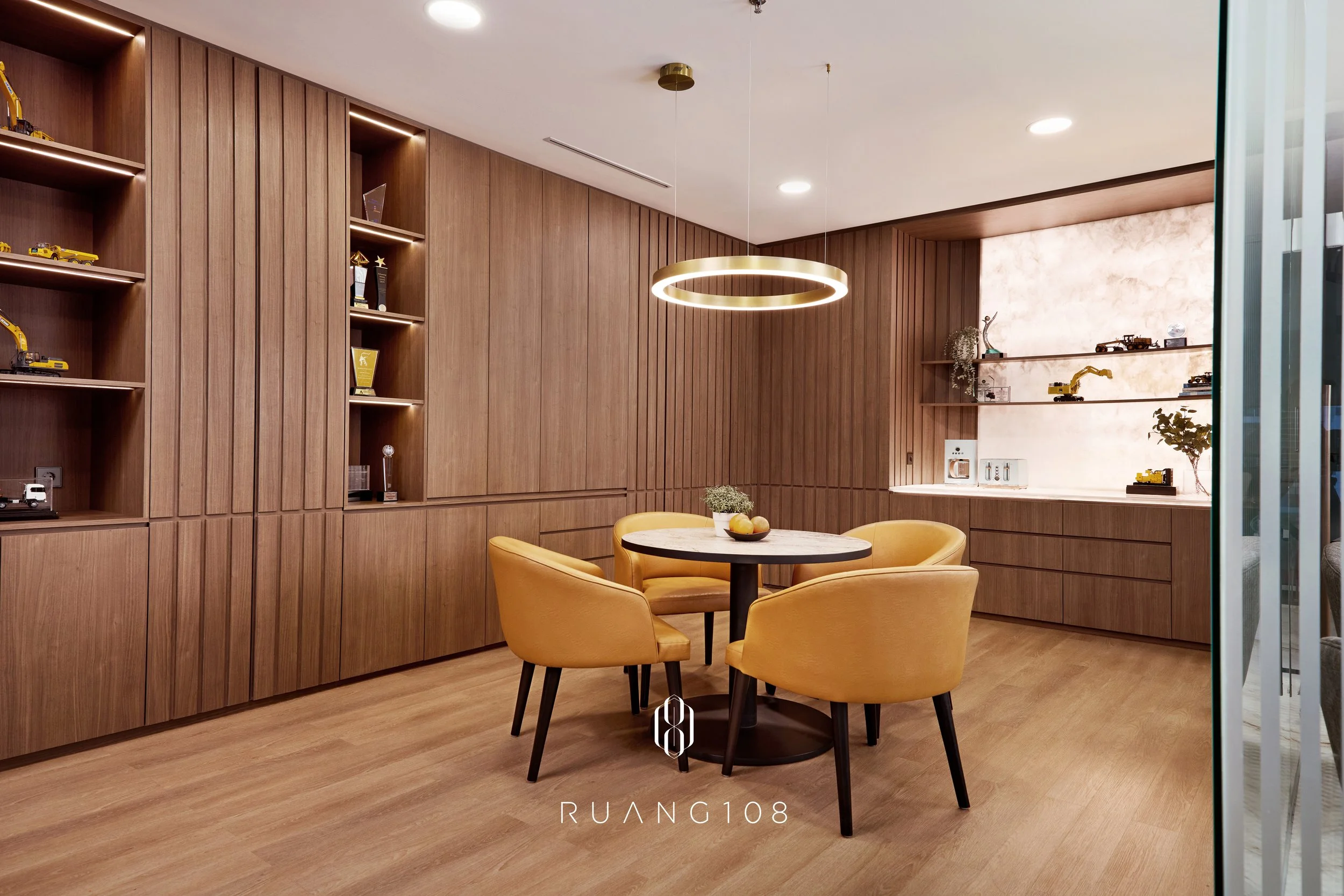 2024-R108-AO-Photo-5676-Ruang-CEO-Angle-4-P01-FA-Logo.jpg