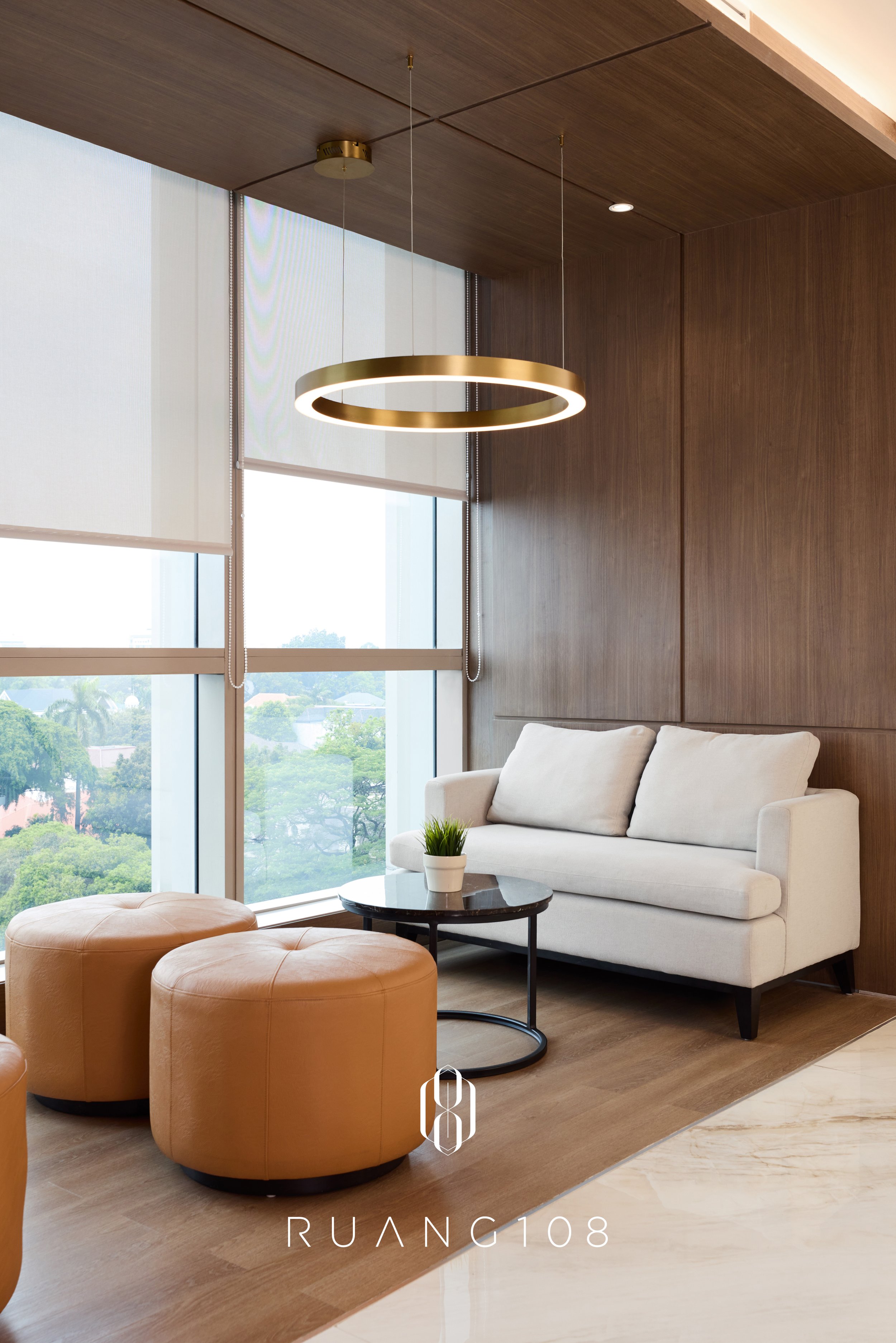 R108-AO-Photo-8907-Lounge-Details-1-P01-FA-Logo.jpg
