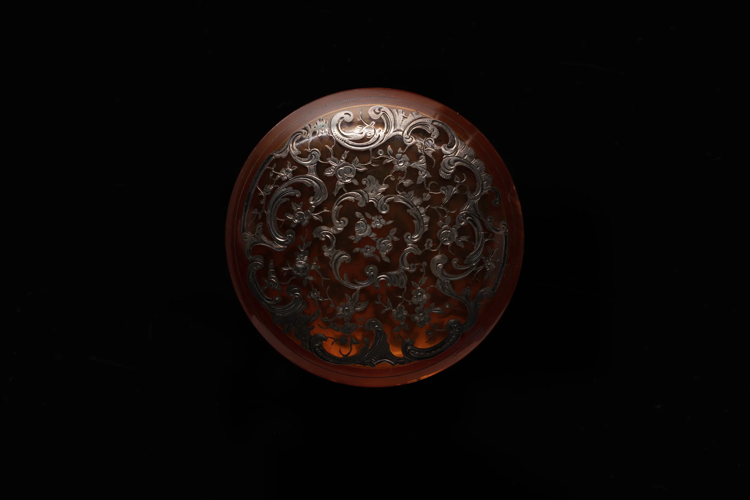 Snuff box