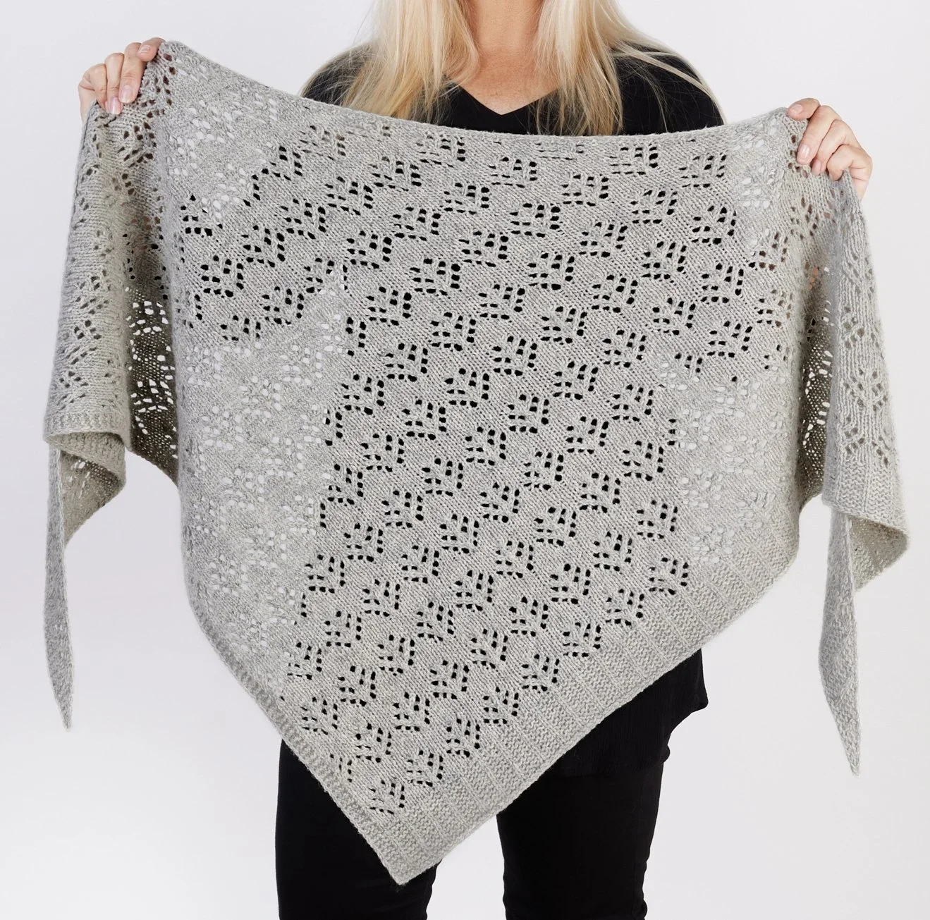 Frozen Loch shawl