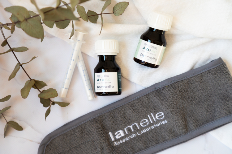 Introducing the AzeAc Peel – your new weapon in the war on acne