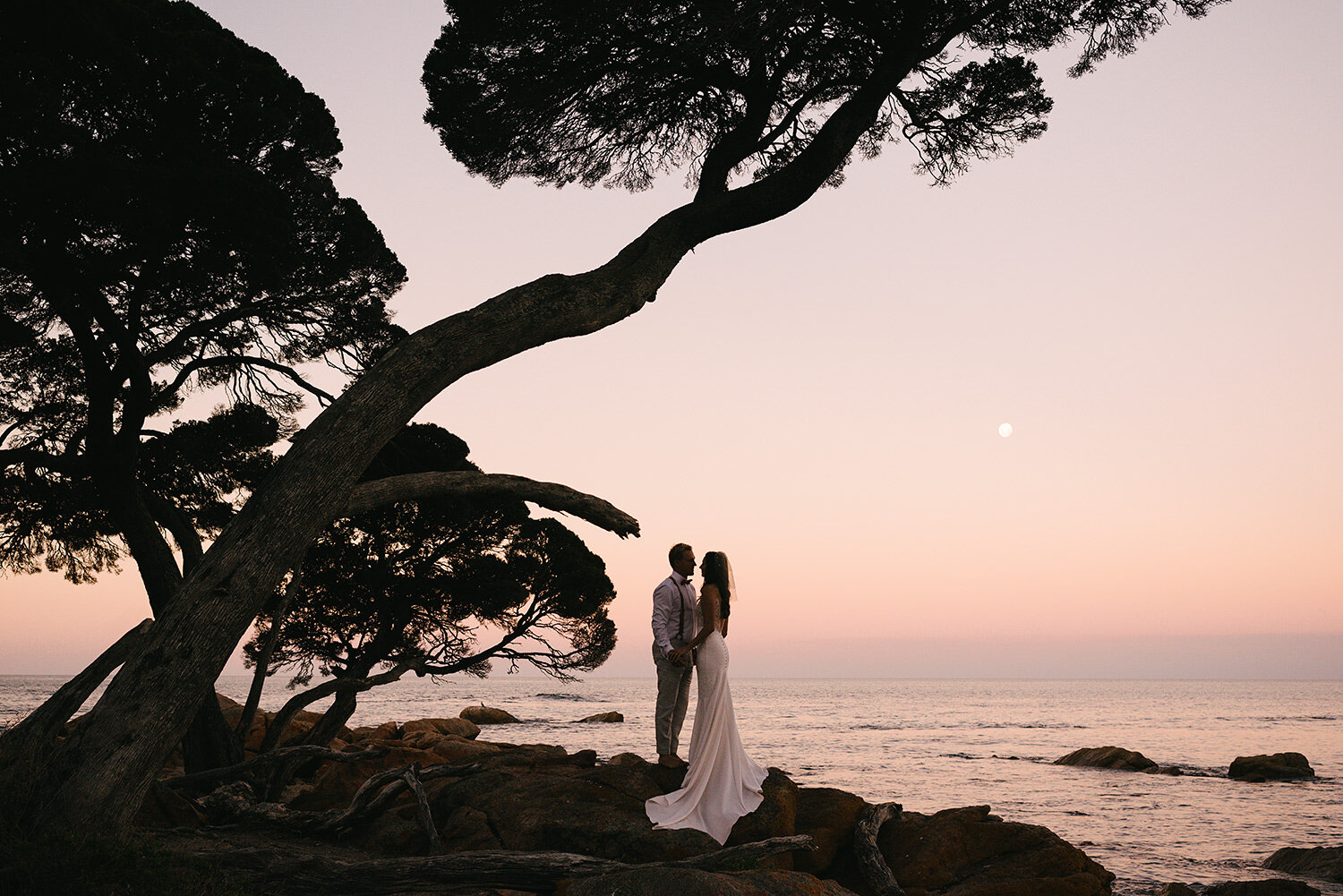 stunning-sunset-beach-wedding-Dunsborough.jpg