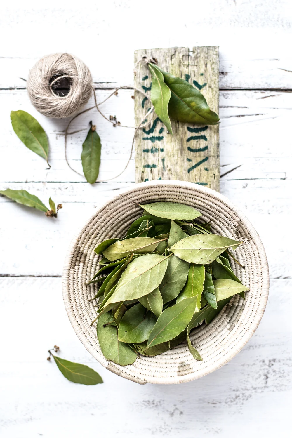 Tcm Basics 101 Supermarket Herbs Bay Leaf Dr Xiang Jun Experienced Multidisciplinary Tcm Physician With Doctorate Degree In Acupuncture Chinese Medicine Biomed