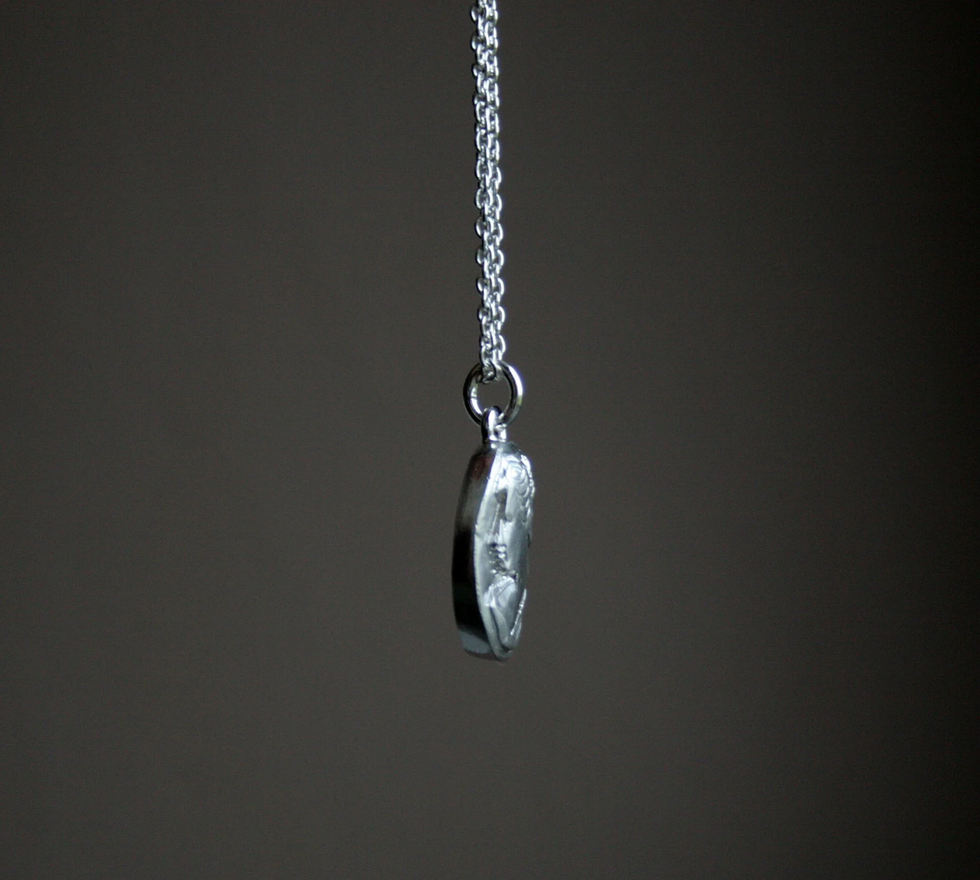 https://i.etsystatic.com/5806950/r/il/a2c7fa/2083018124/il_fullxfull.2083018124_c8zq.jpg