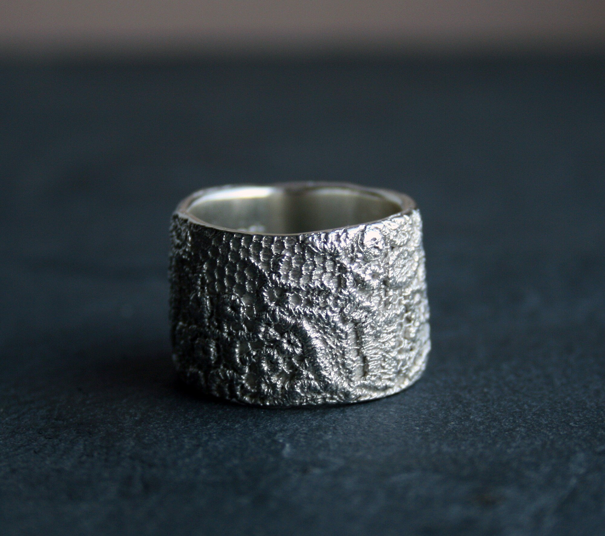 https://i.etsystatic.com/5806950/r/il/011de3/2263733662/il_fullxfull.2263733662_lg2r.jpg