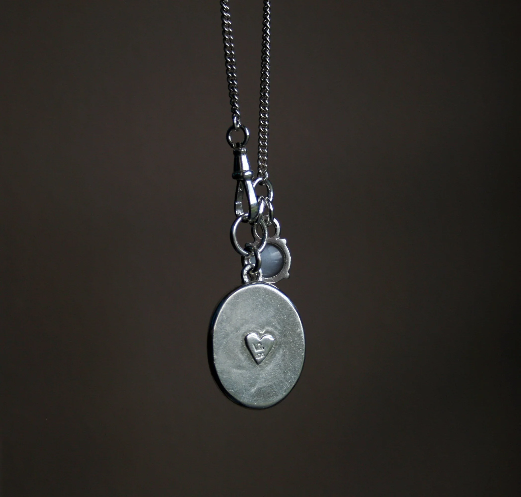 https://i.etsystatic.com/5806950/r/il/4f7094/5867456782/il_fullxfull.5867456782_dy63.jpg