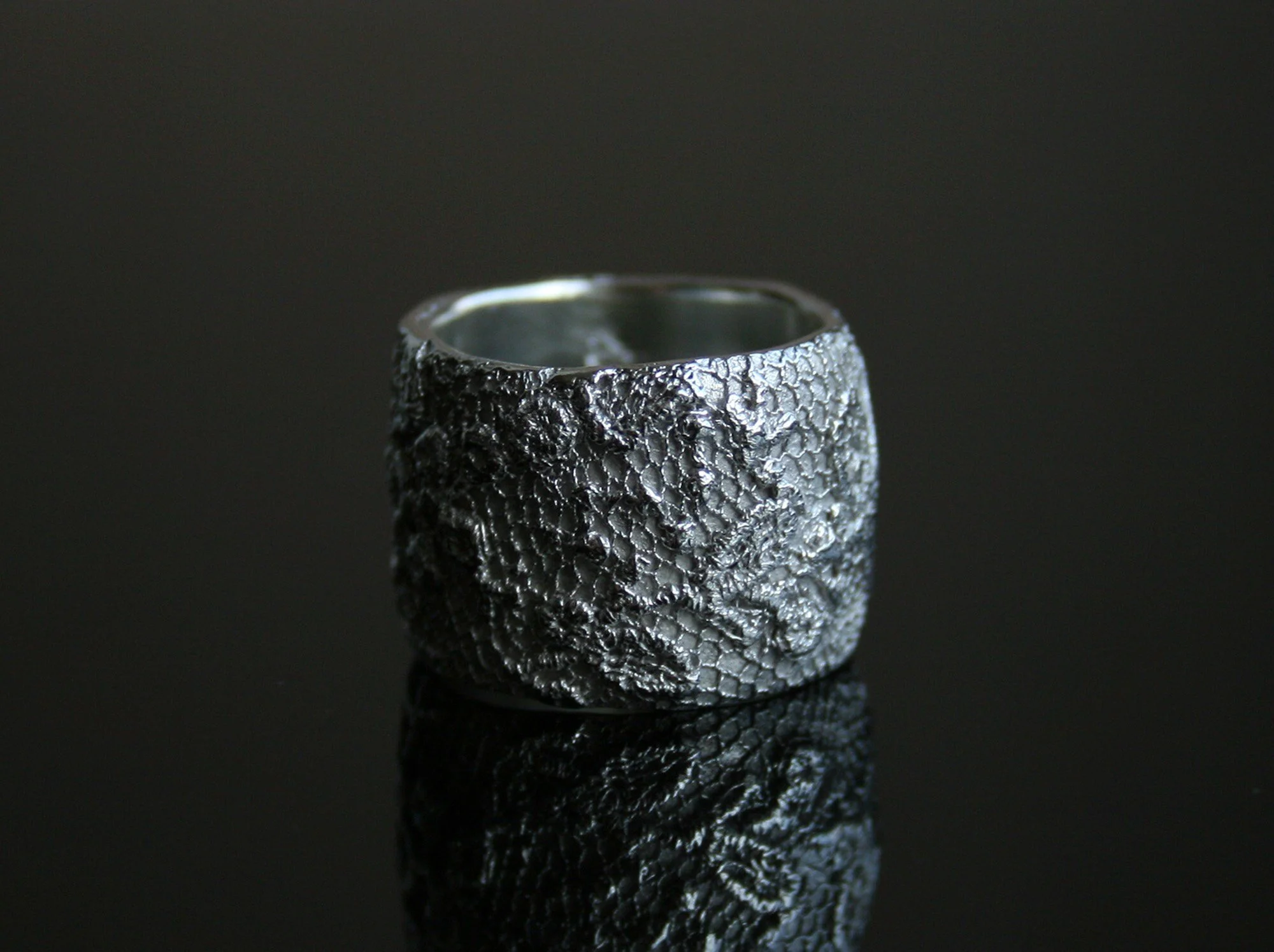 https://i.etsystatic.com/5806950/r/il/4cf3b1/2263874042/il_fullxfull.2263874042_mwea.jpg