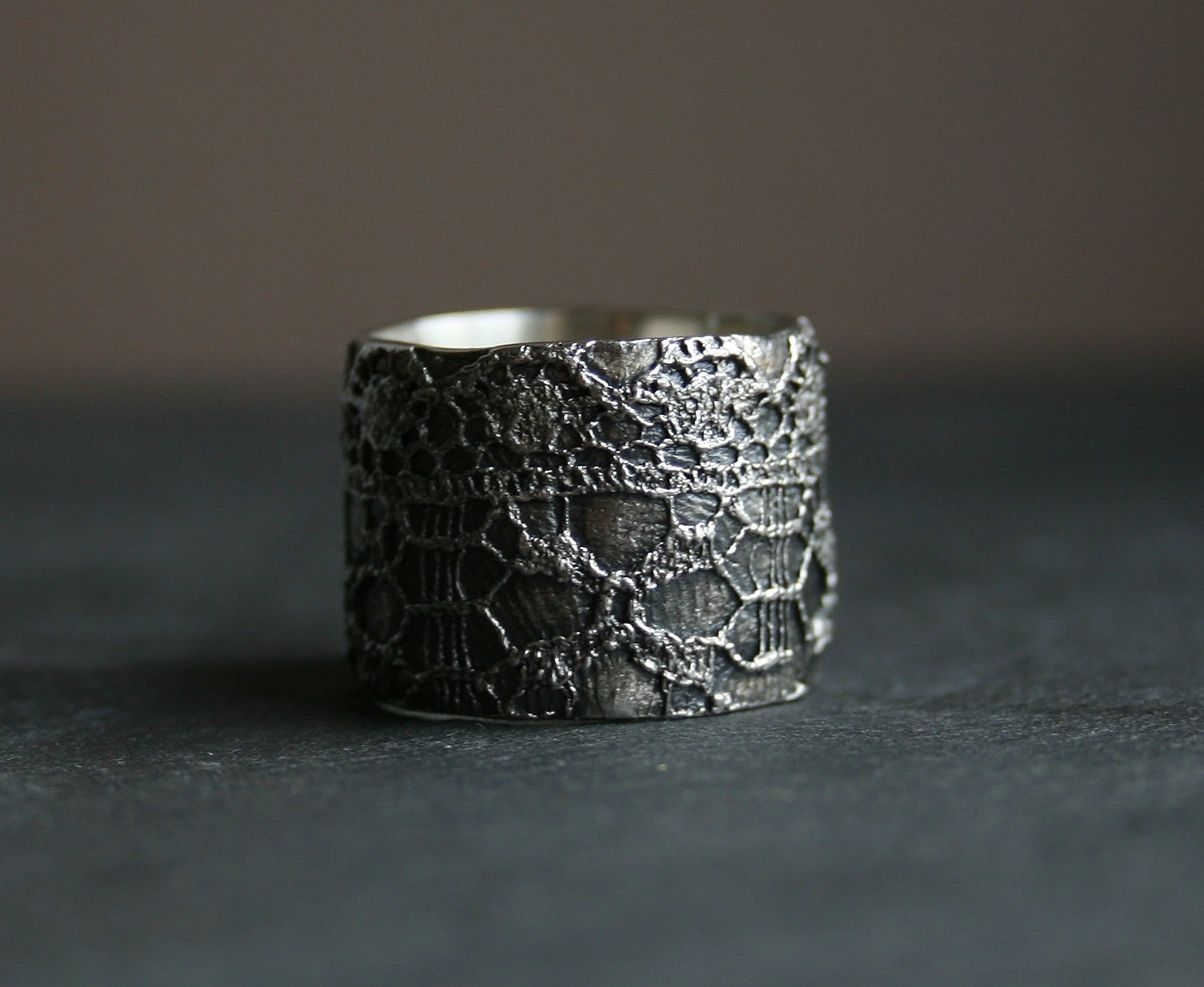 https://i.etsystatic.com/5806950/r/il/c7797a/3443241683/il_fullxfull.3443241683_nv0o.jpg