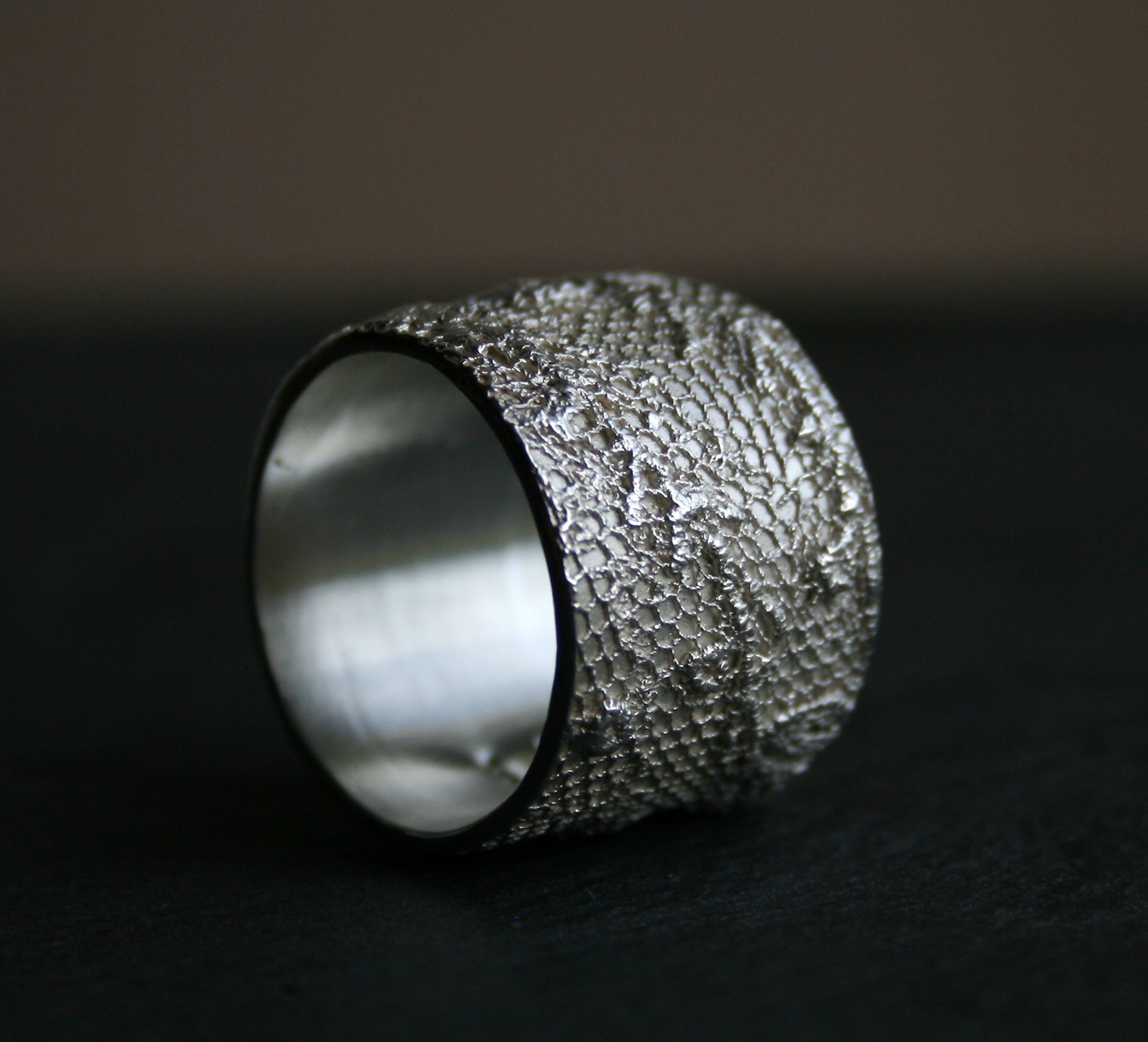 https://i.etsystatic.com/5806950/r/il/c2ce7e/2626964259/il_fullxfull.2626964259_9c9k.jpg