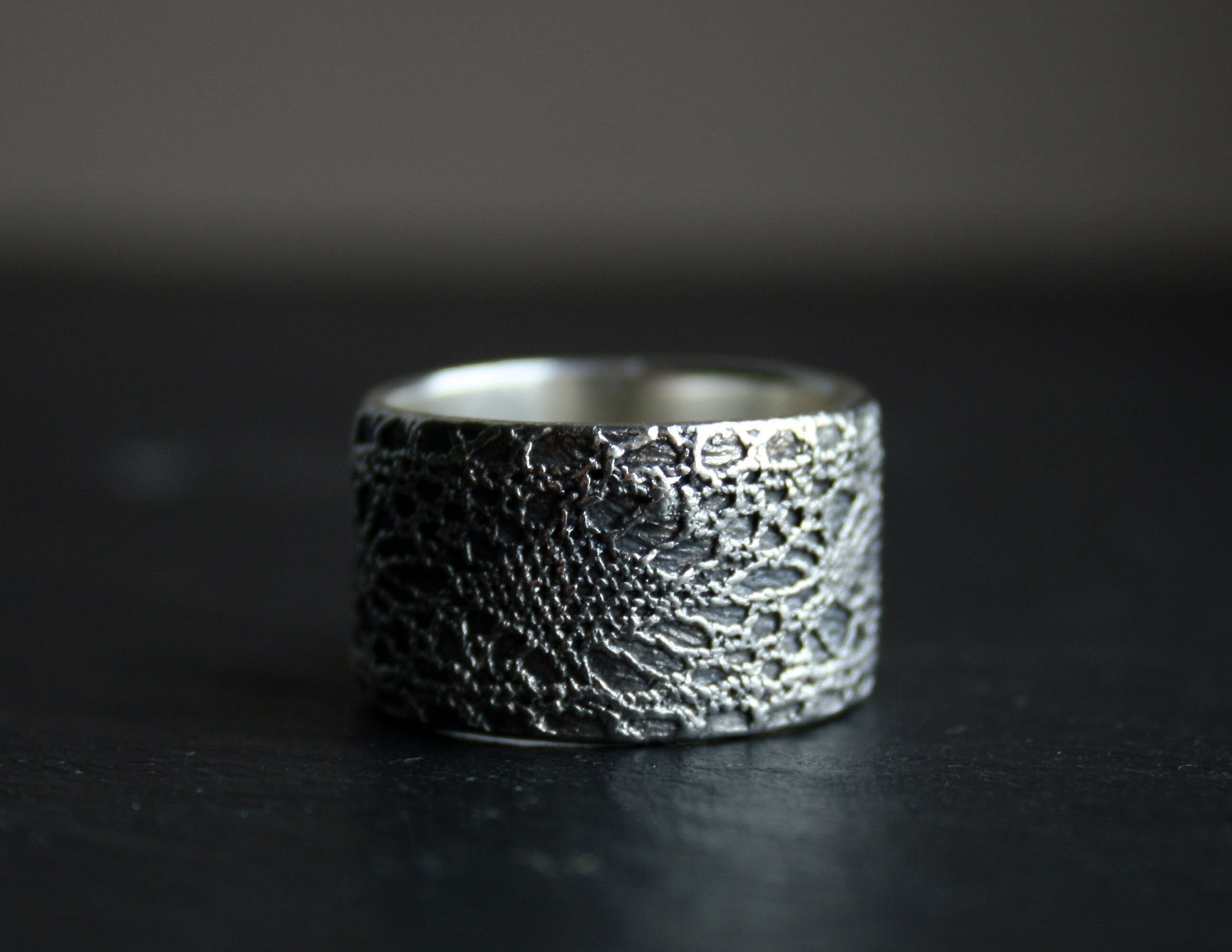 https://i.etsystatic.com/5806950/r/il/1b29e1/5996673198/il_fullxfull.5996673198_fy9b.jpg