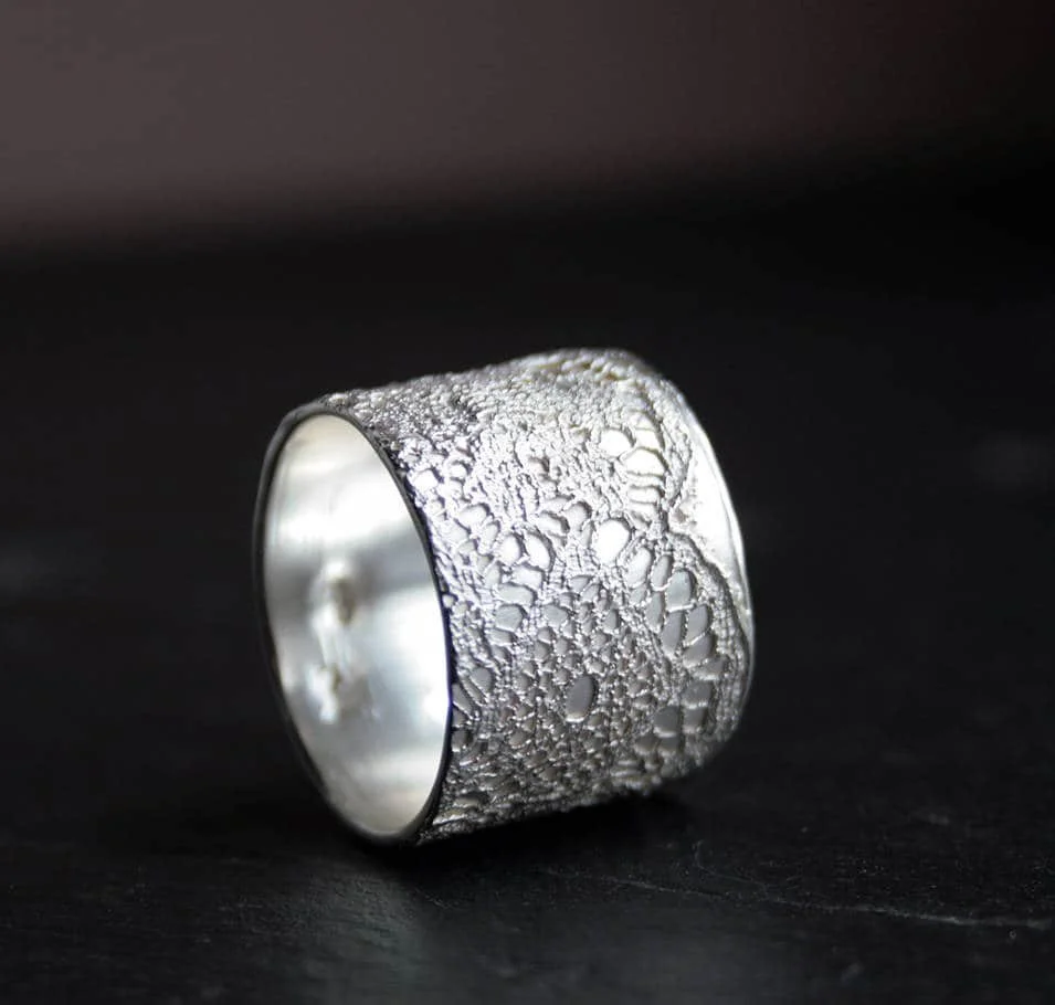 https://i.etsystatic.com/5806950/r/il/3f3847/1221850668/il_fullxfull.1221850668_hmpv.jpg