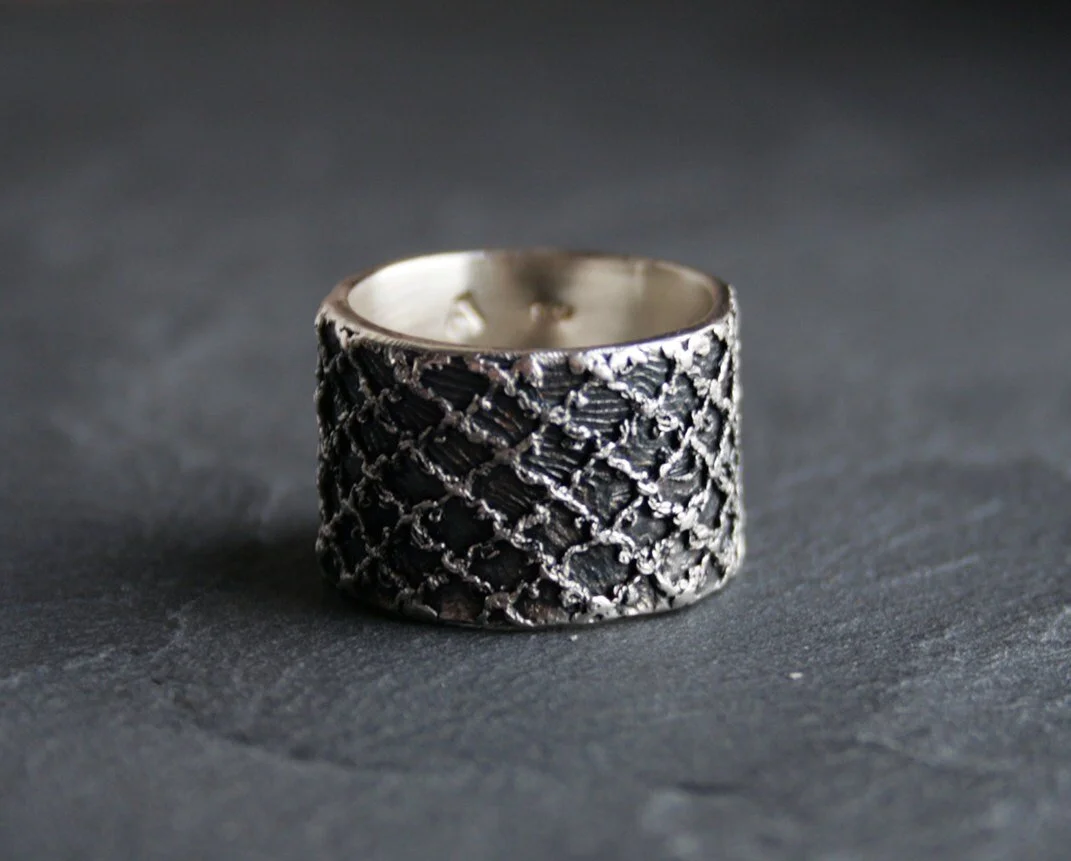 https://i.etsystatic.com/5806950/r/il/2de93d/994174800/il_fullxfull.994174800_irt5.jpg