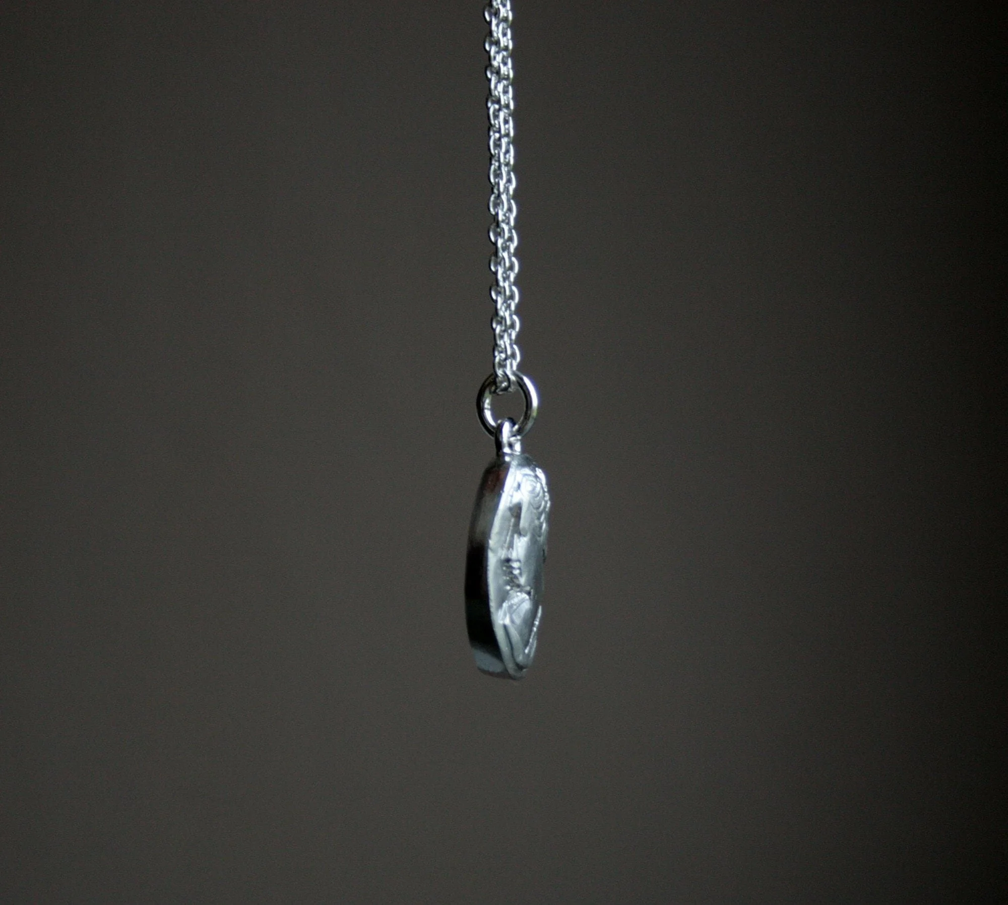 https://i.etsystatic.com/5806950/r/il/a2c7fa/2083018124/il_fullxfull.2083018124_c8zq.jpg