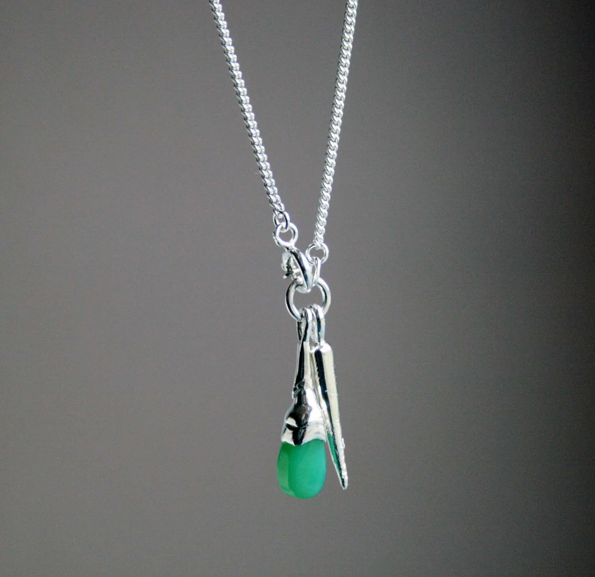 https://i.etsystatic.com/5806950/r/il/0e7b10/6635762471/il_fullxfull.6635762471_mjbz.jpg