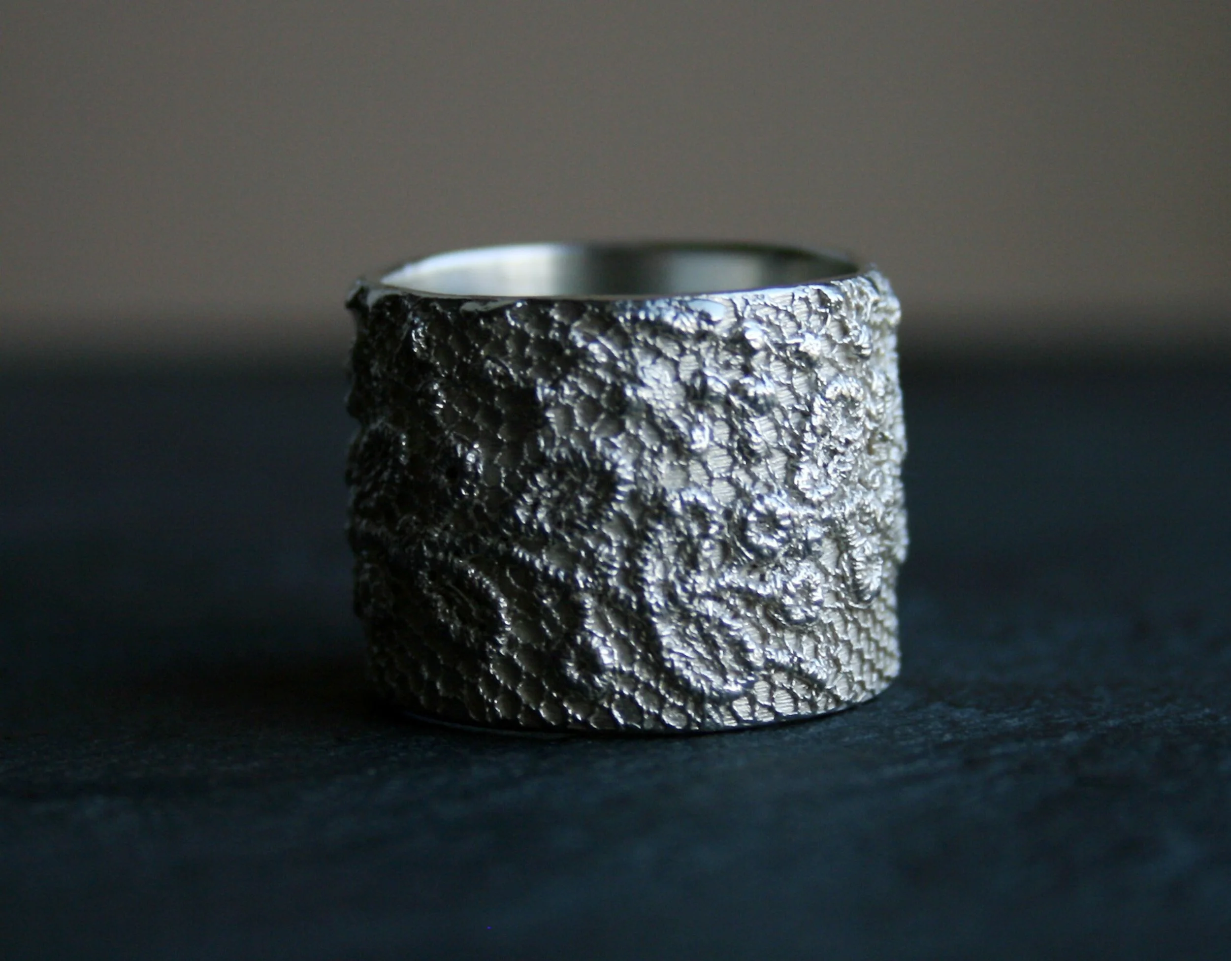 https://i.etsystatic.com/5806950/r/il/ab1715/2626996925/il_fullxfull.2626996925_i8w6.jpg