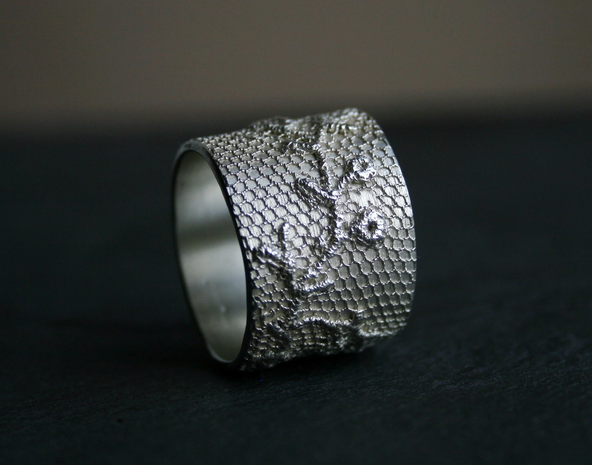 https://i.etsystatic.com/5806950/r/il/137387/2626968311/il_fullxfull.2626968311_tbb7.jpg