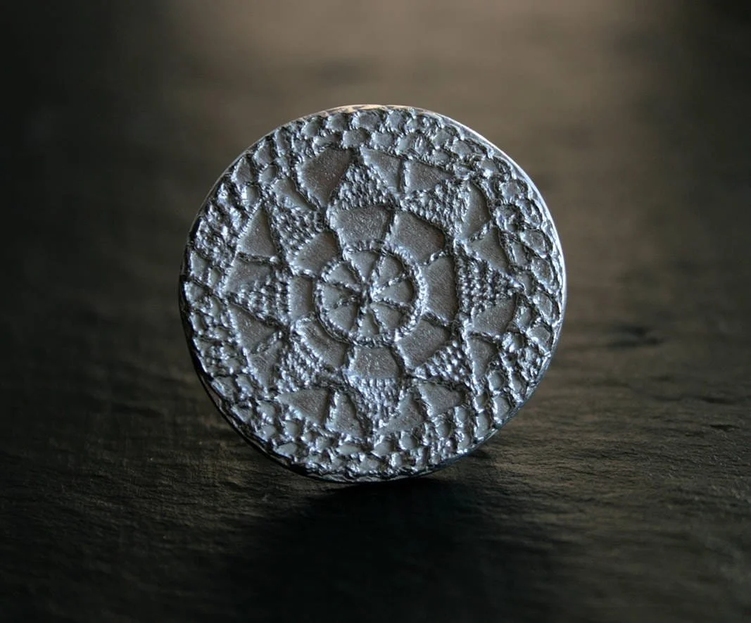 https://i.etsystatic.com/5806950/r/il/cad192/1469951239/il_fullxfull.1469951239_k0na.jpg