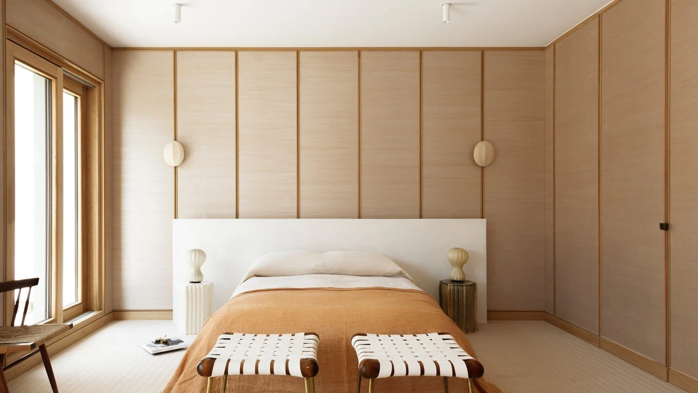 Montaigne avec @afterbachstudio ,@francescobalzano_ et @vedes_bois

Plongeons dans le silence int&eacute;rieur et la lumi&egrave;re ...

📸@annick_vernimmen_photography
📐habillage mural bois @vedes_bois

#afterbach
#interiordesignstudio
#paris
#bois